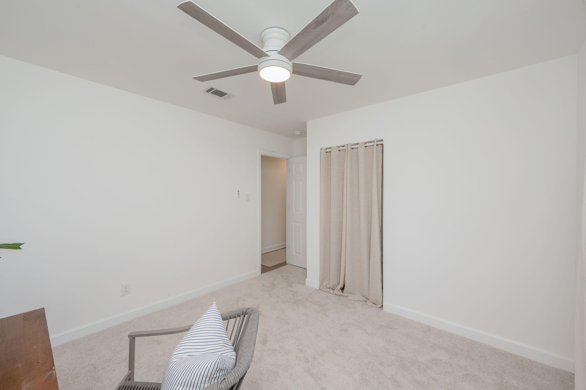 WINTHROP PLACE - Residential