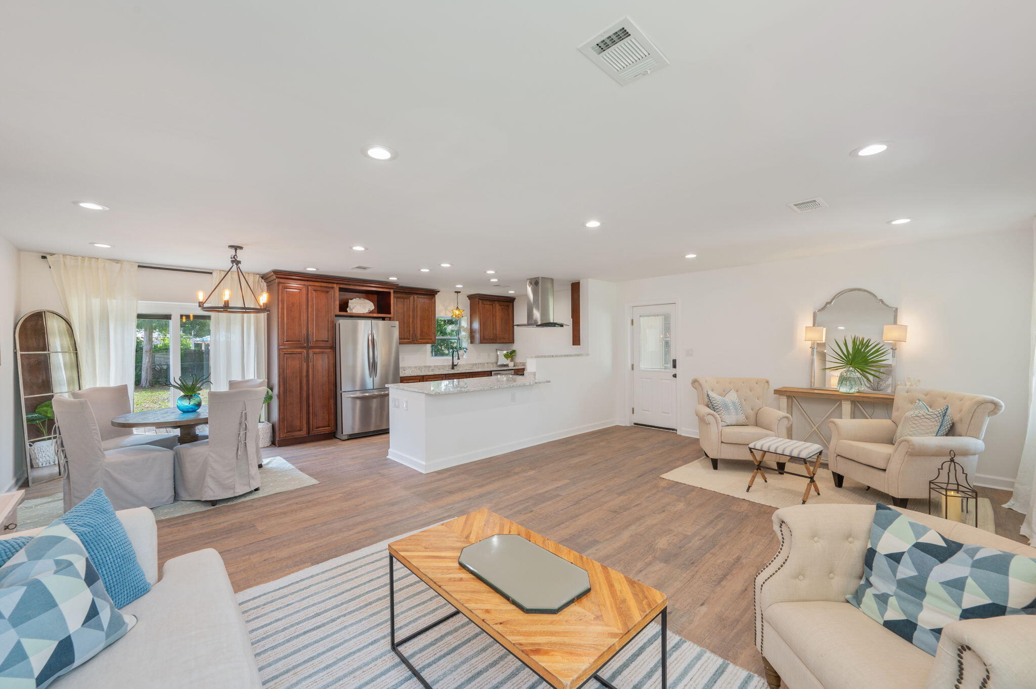WINTHROP PLACE - Residential