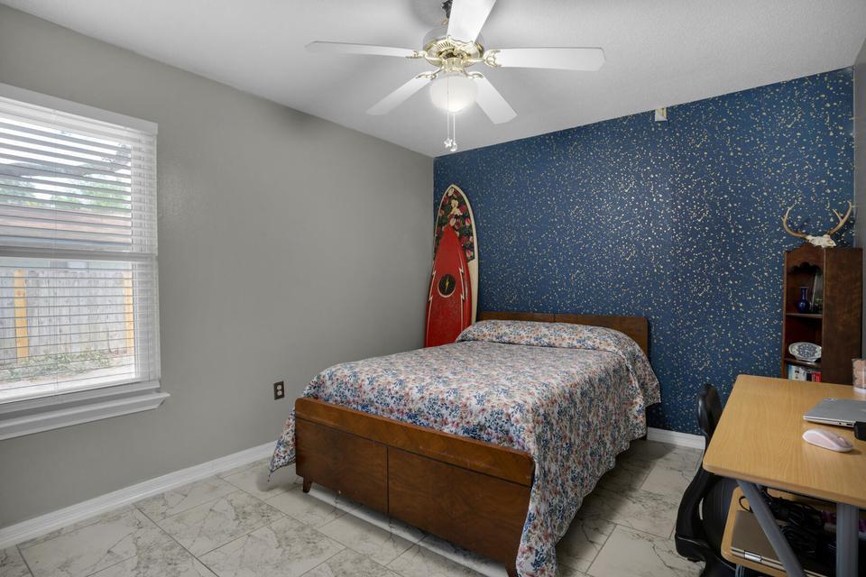SUNSET STRIP - Residential Lease