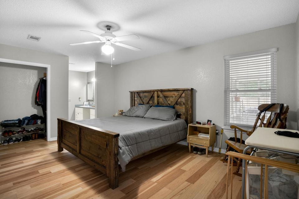 SUNSET STRIP - Residential Lease