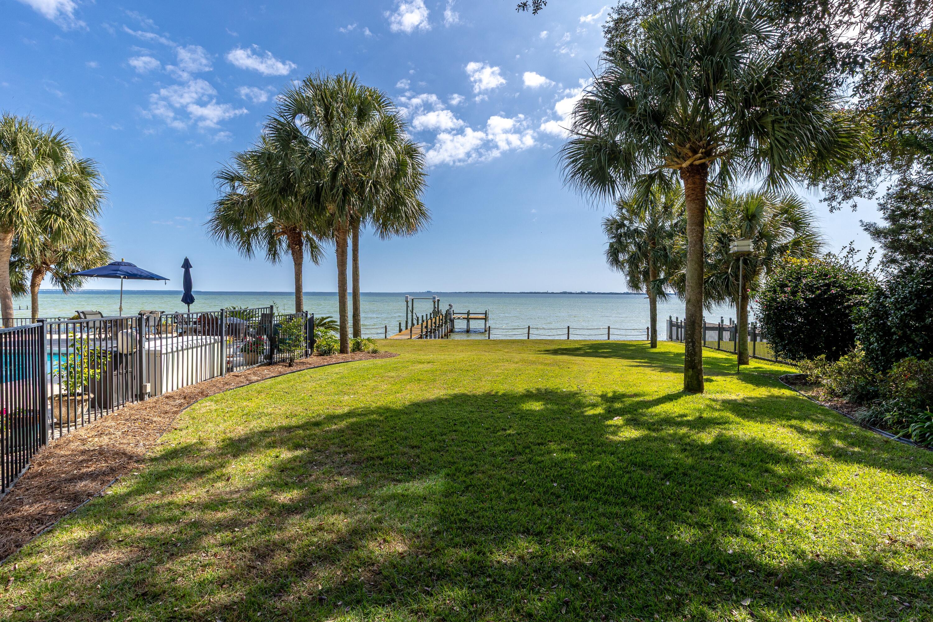 LAKE LORRAINE ESTATES - Residential