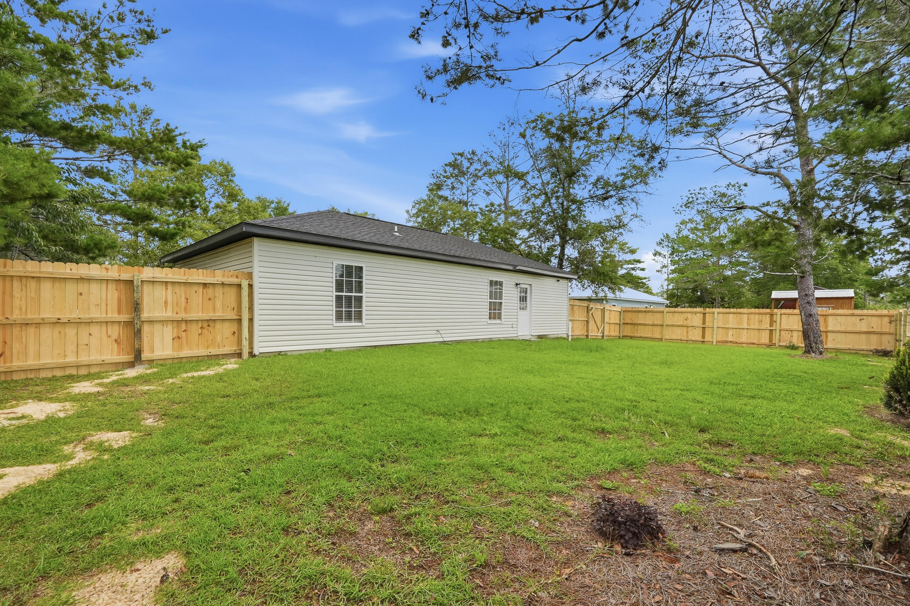 OAKWOOD HILLS UNIT 1 - Residential Lease