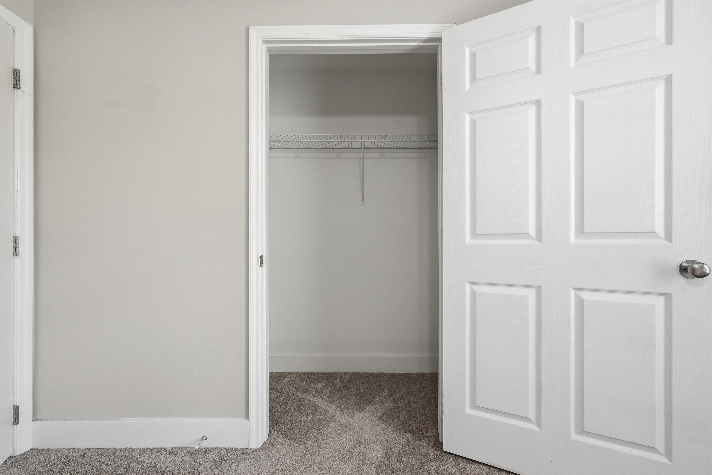 OAKWOOD HILLS UNIT 1 - Residential Lease