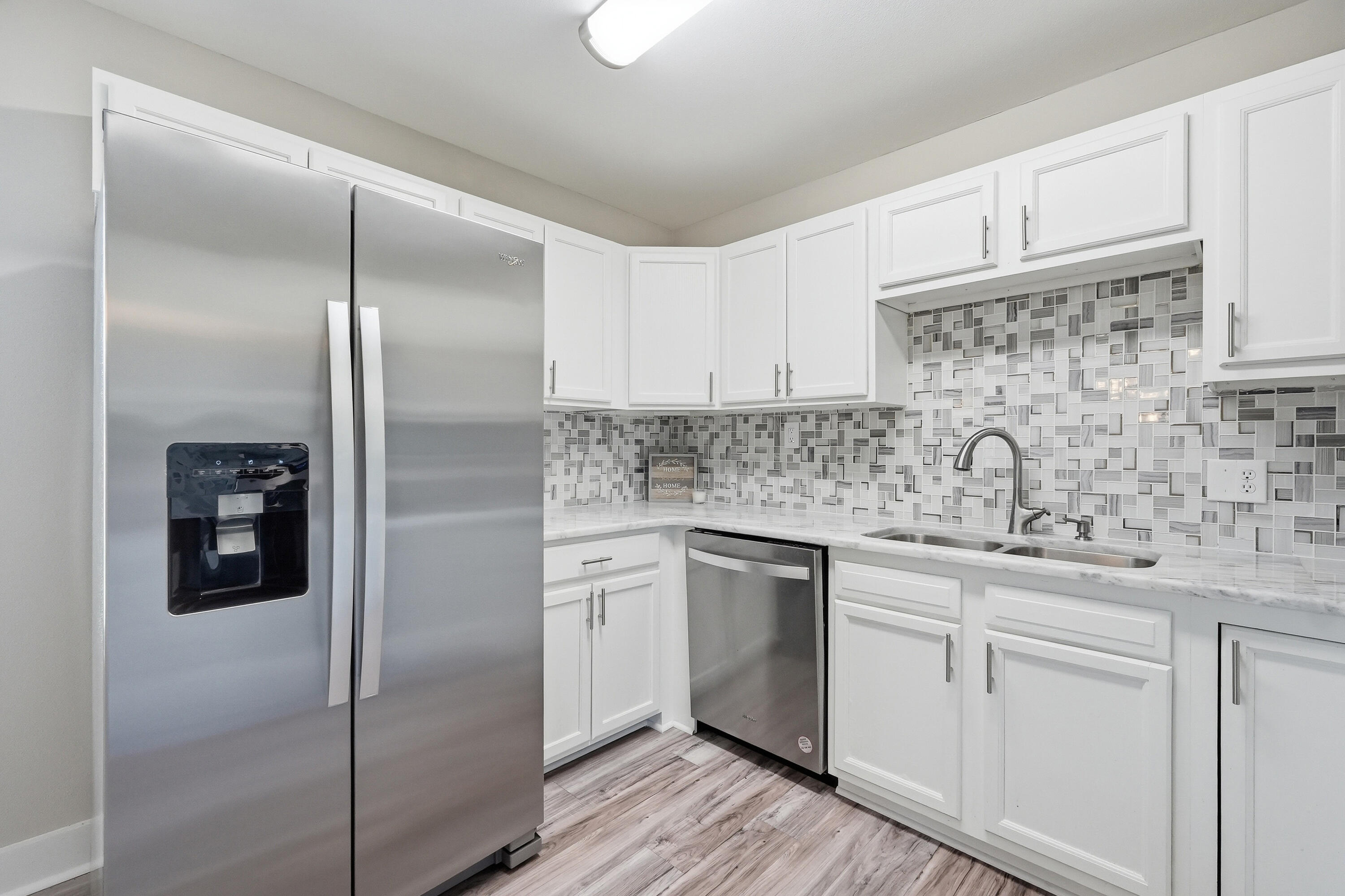 OAKWOOD HILLS UNIT 1 - Residential Lease