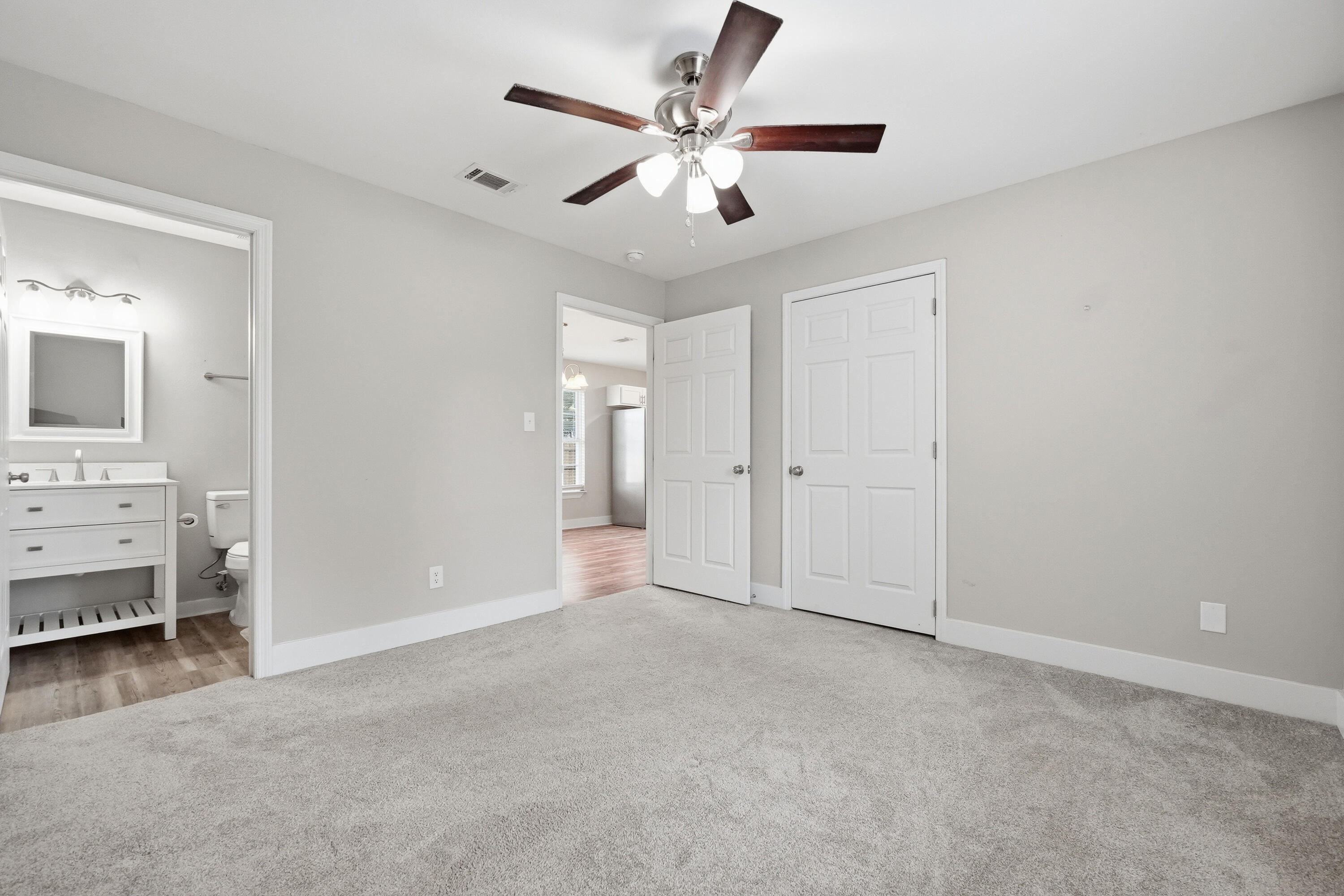 OAKWOOD HILLS UNIT 1 - Residential Lease