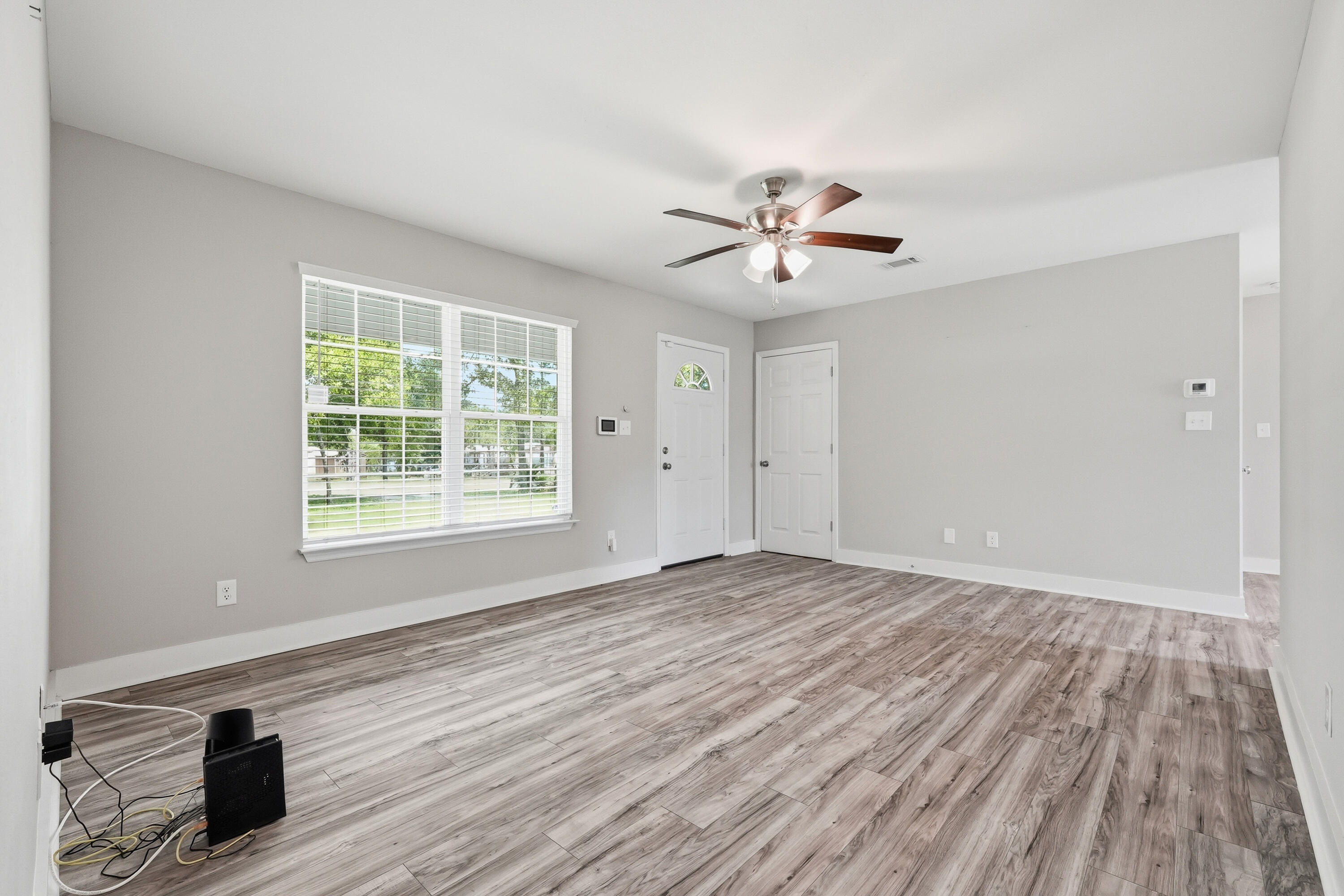OAKWOOD HILLS UNIT 1 - Residential Lease