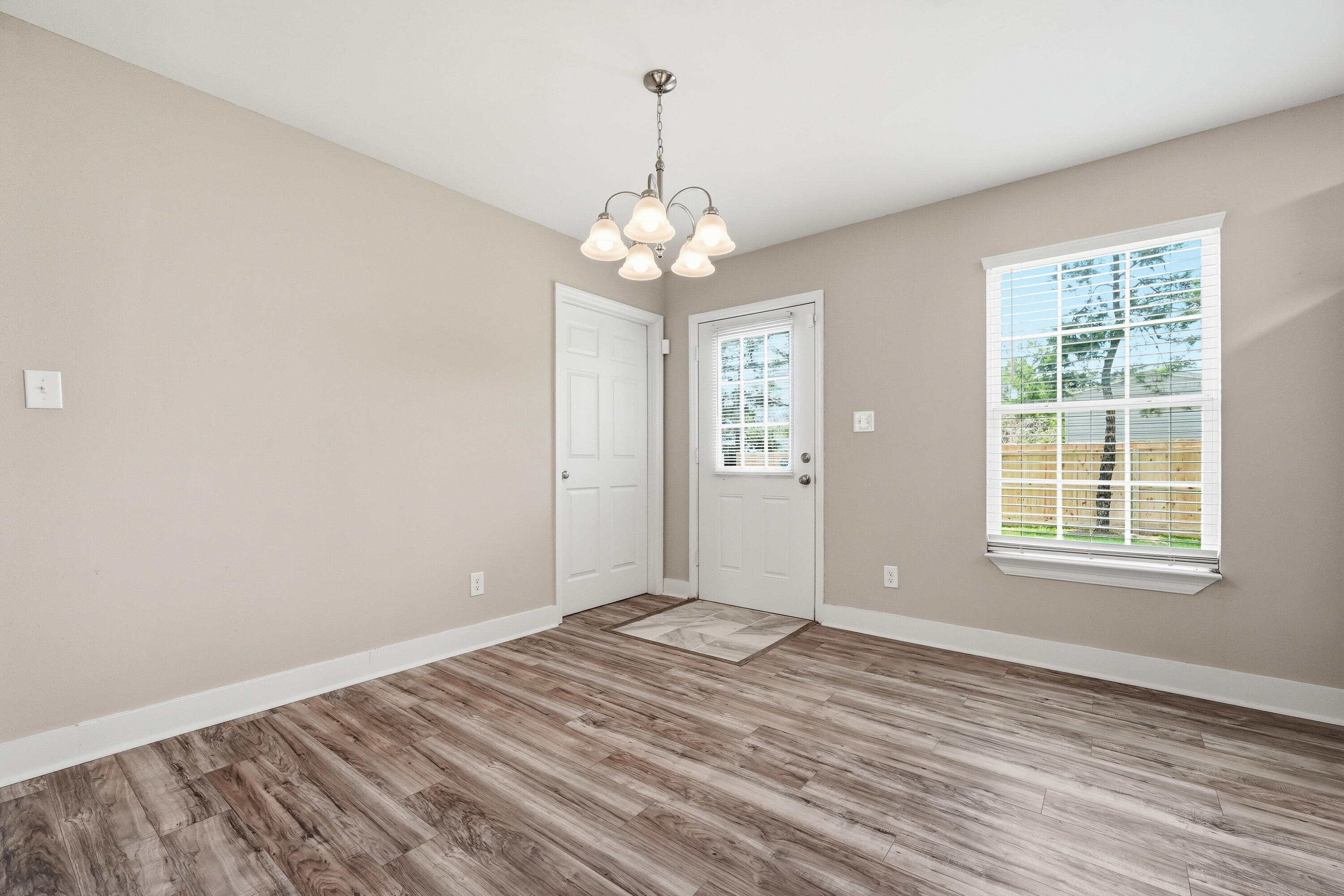 OAKWOOD HILLS UNIT 1 - Residential Lease
