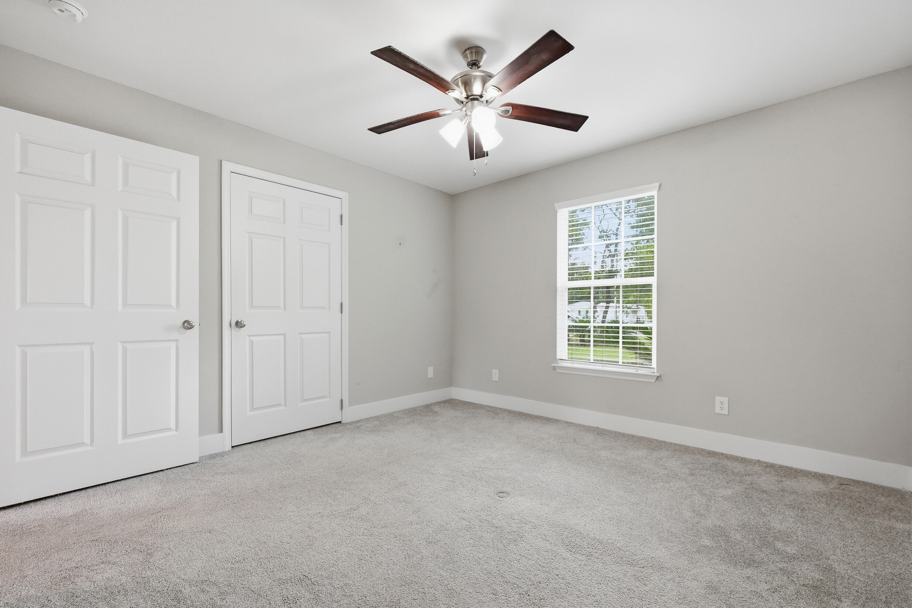 OAKWOOD HILLS UNIT 1 - Residential Lease