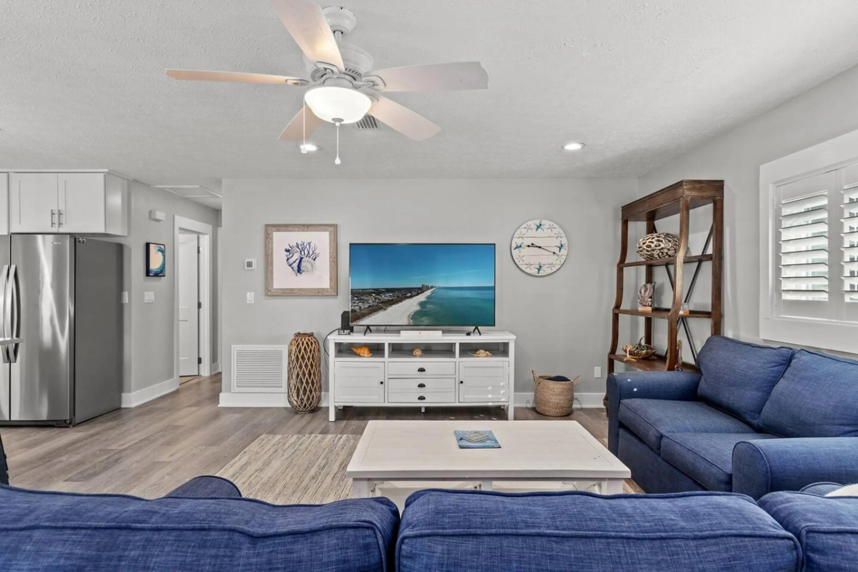 RIVIERA BEACH - Residential