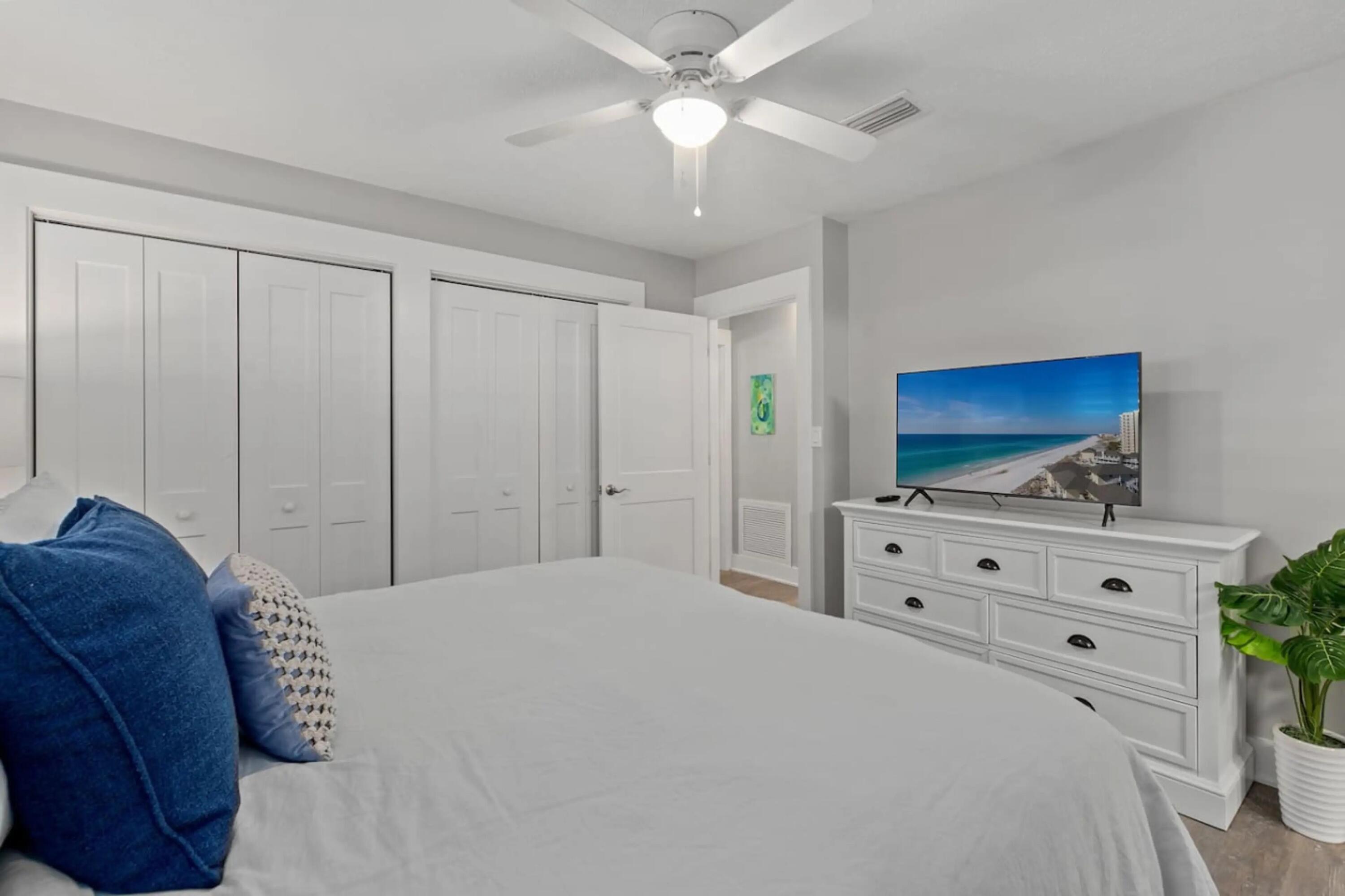 RIVIERA BEACH - Residential