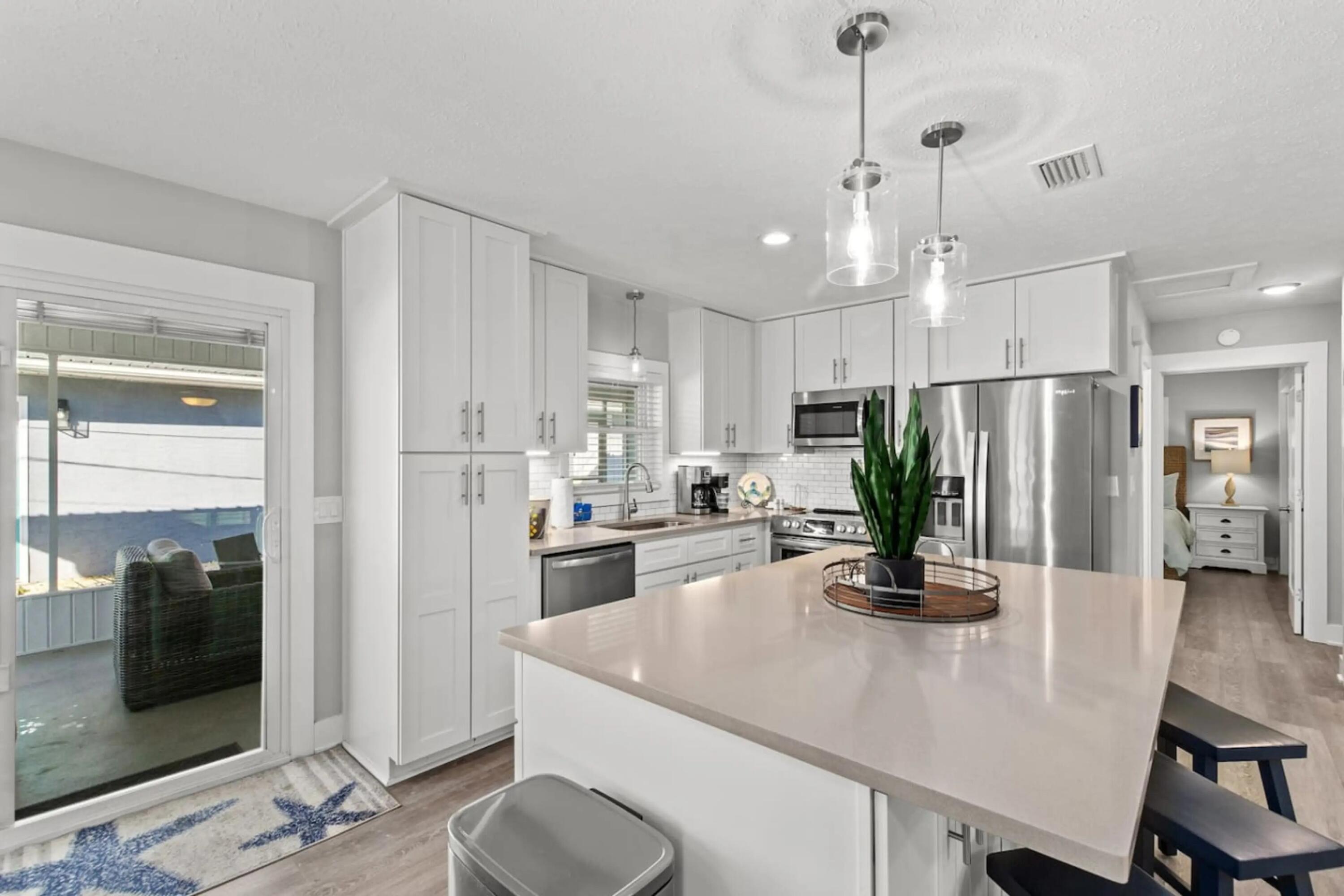 RIVIERA BEACH - Residential