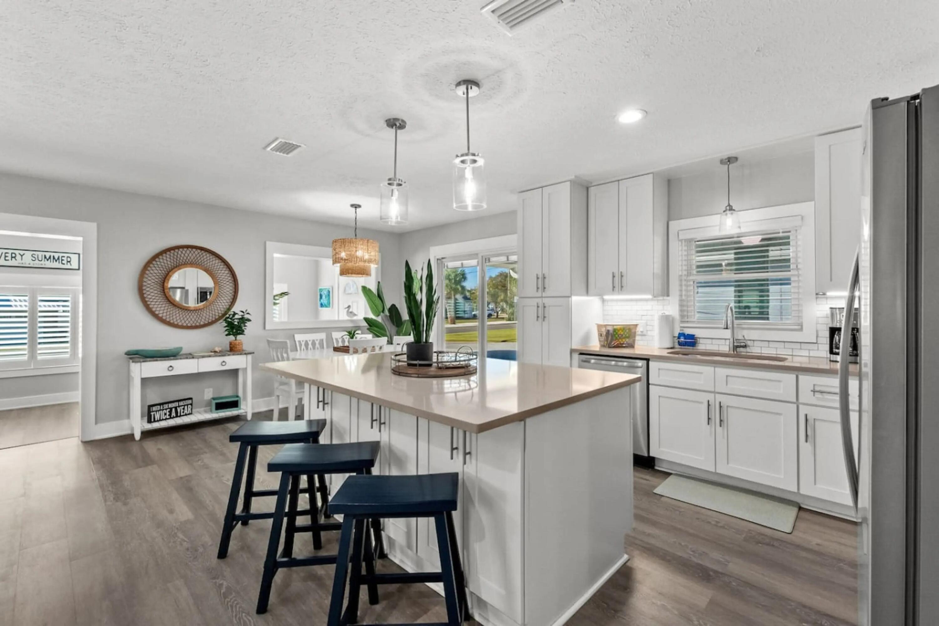 RIVIERA BEACH - Residential