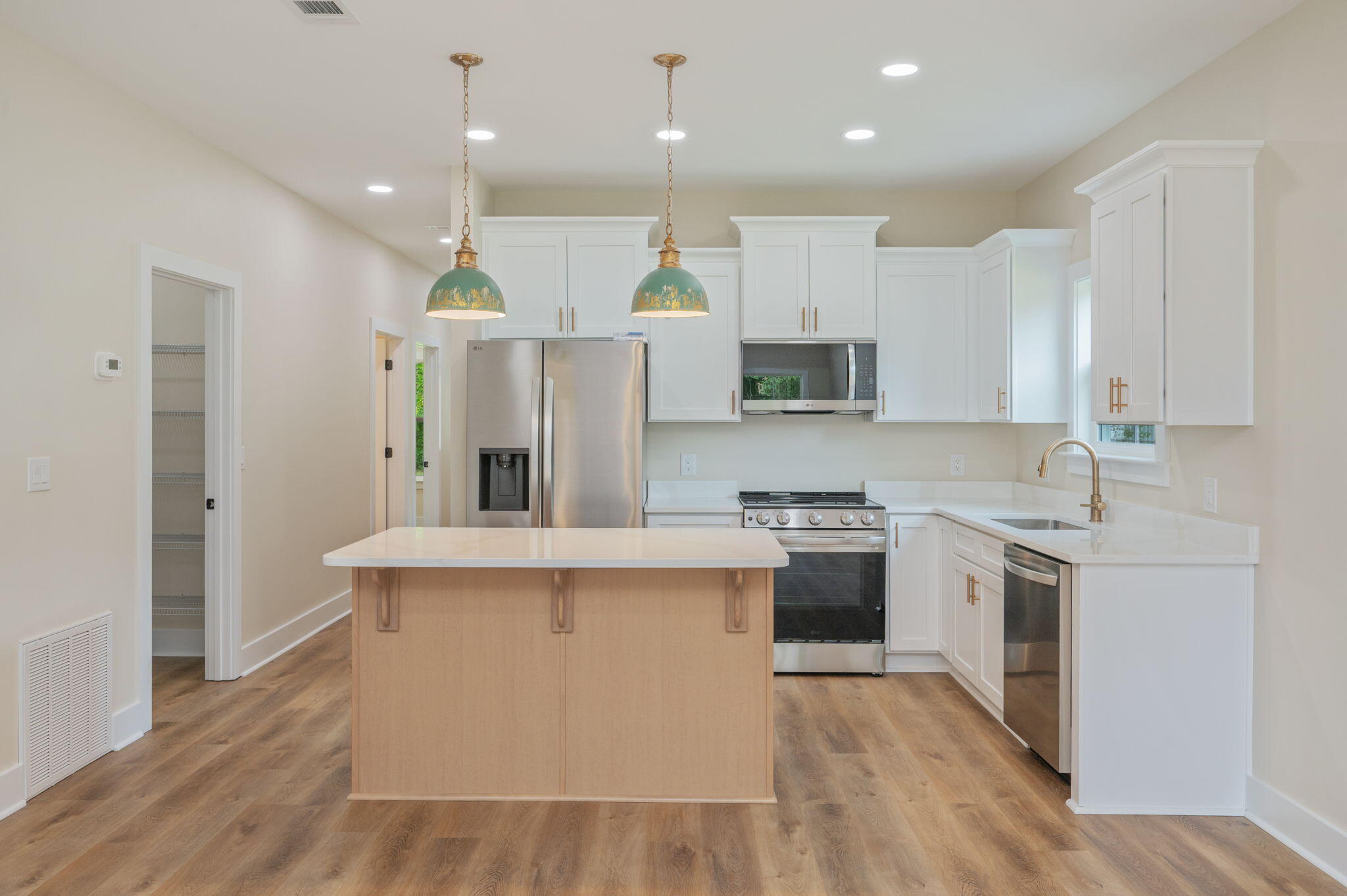 RE S/D BLK 18 OAKDALE M/F - Residential