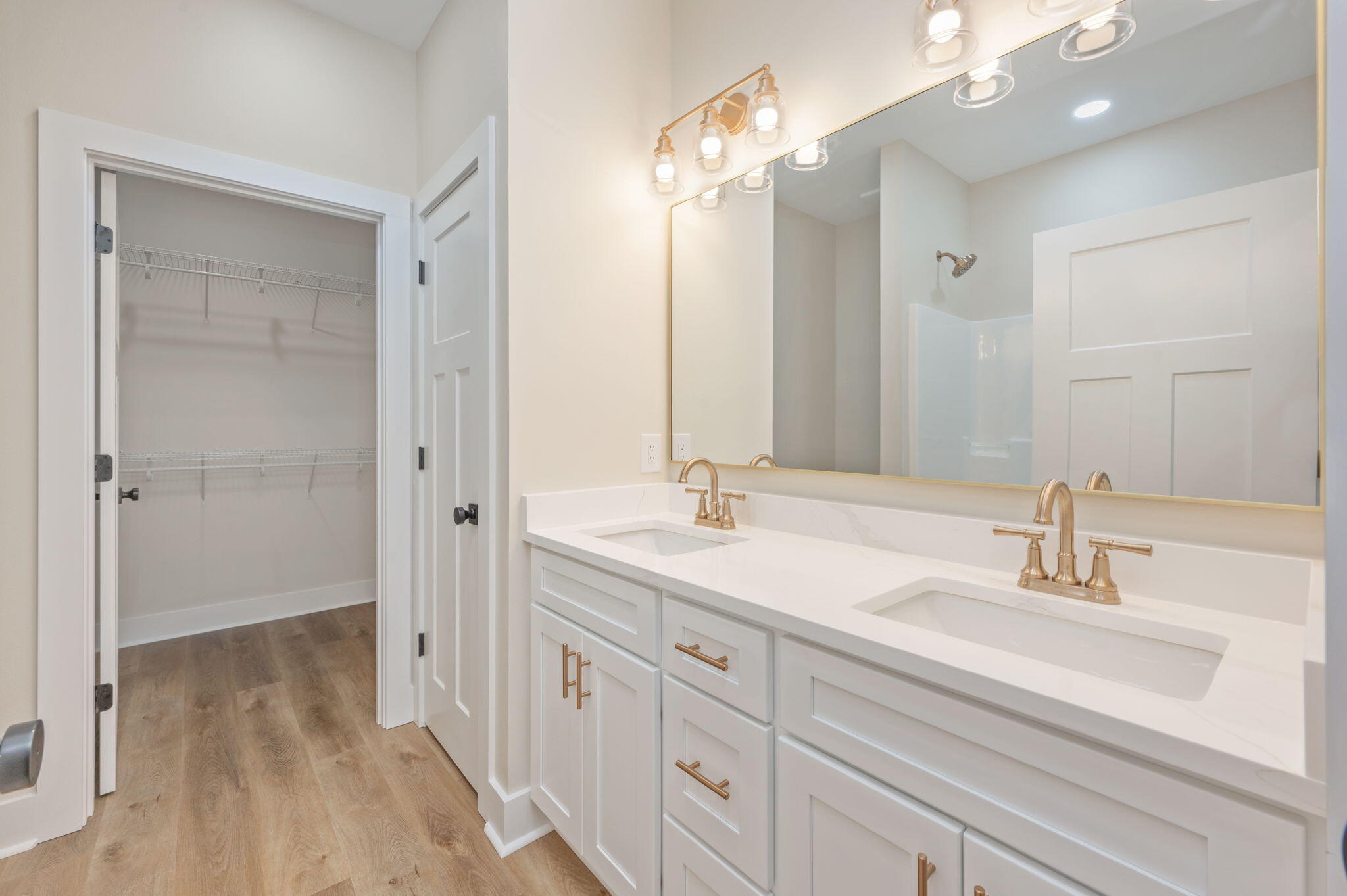 RE S/D BLK 18 OAKDALE M/F - Residential