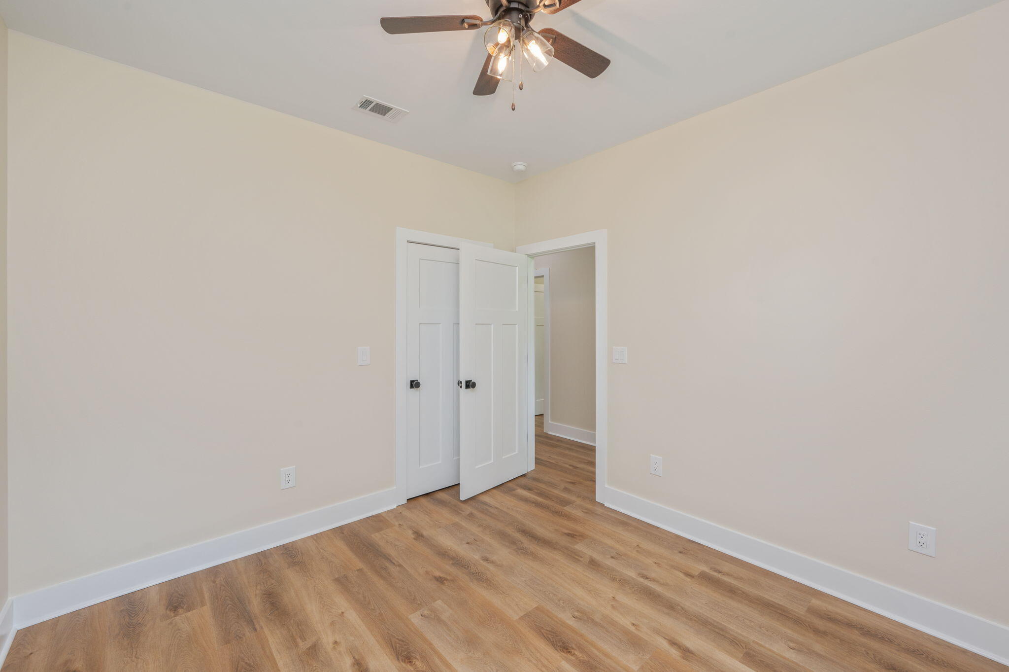 RE S/D BLK 18 OAKDALE M/F - Residential