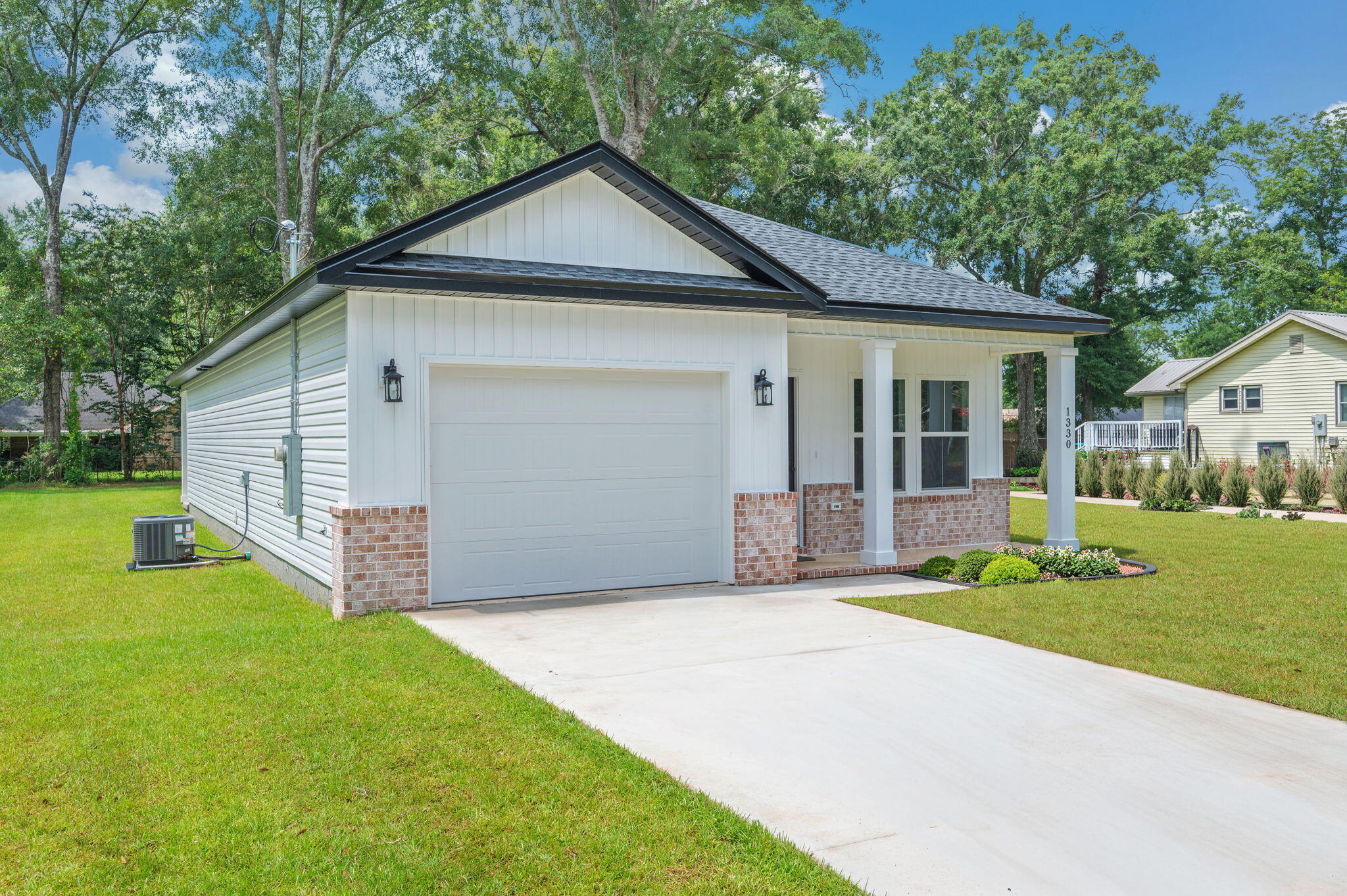 RE S/D BLK 18 OAKDALE M/F - Residential