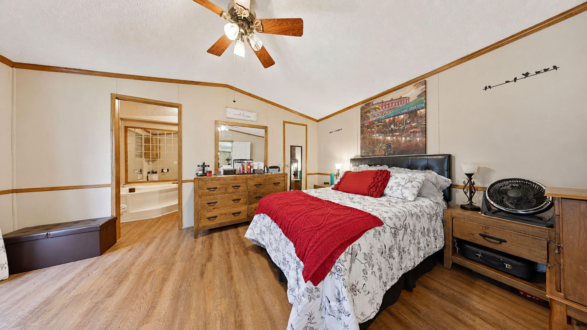 CONDOR ESTATES - Residential
