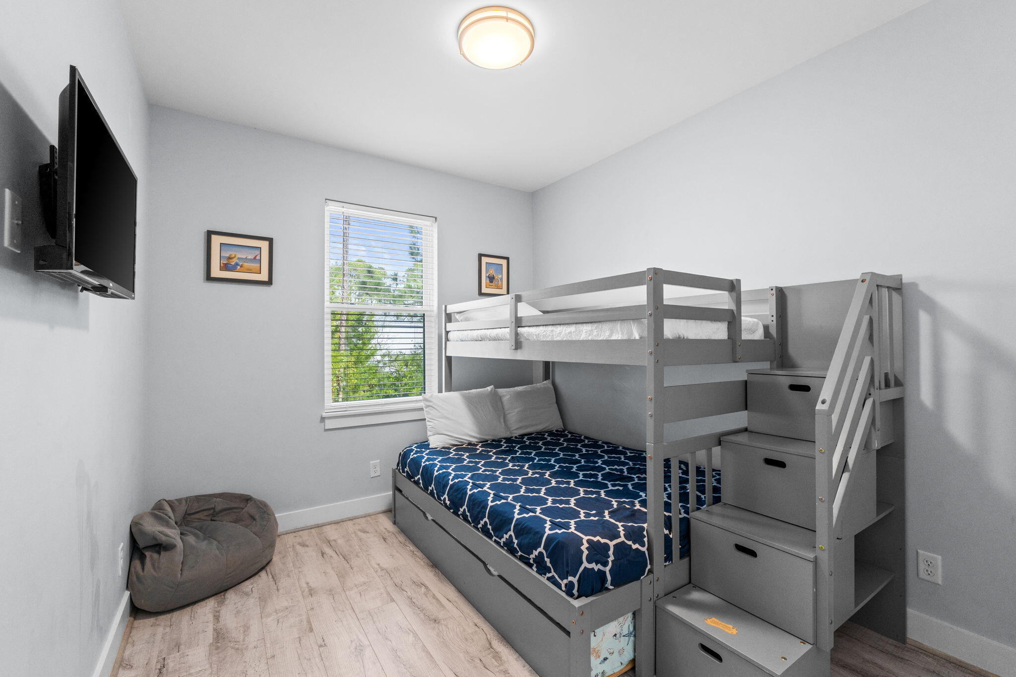 THE PINES - Residential