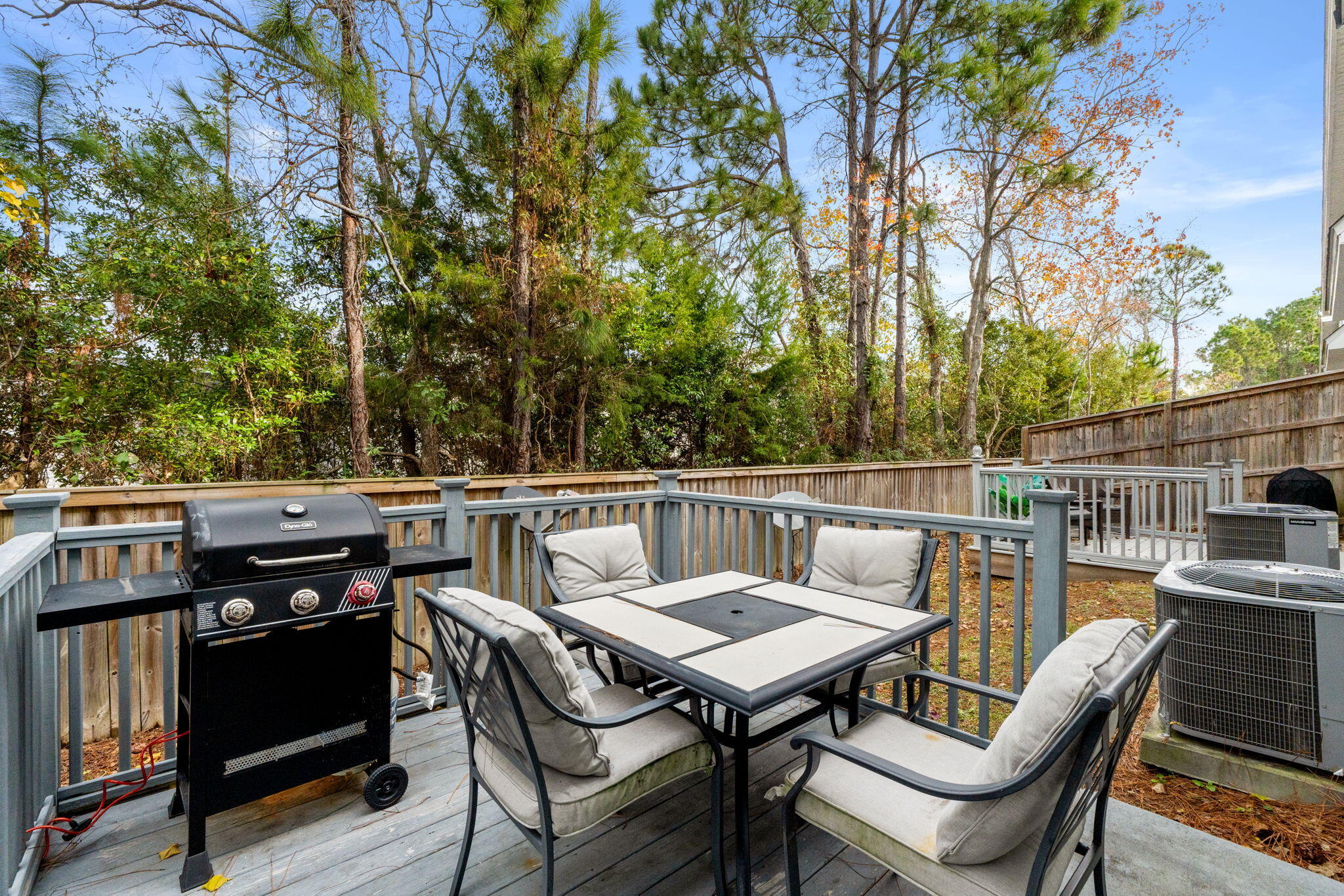 THE PINES - Residential