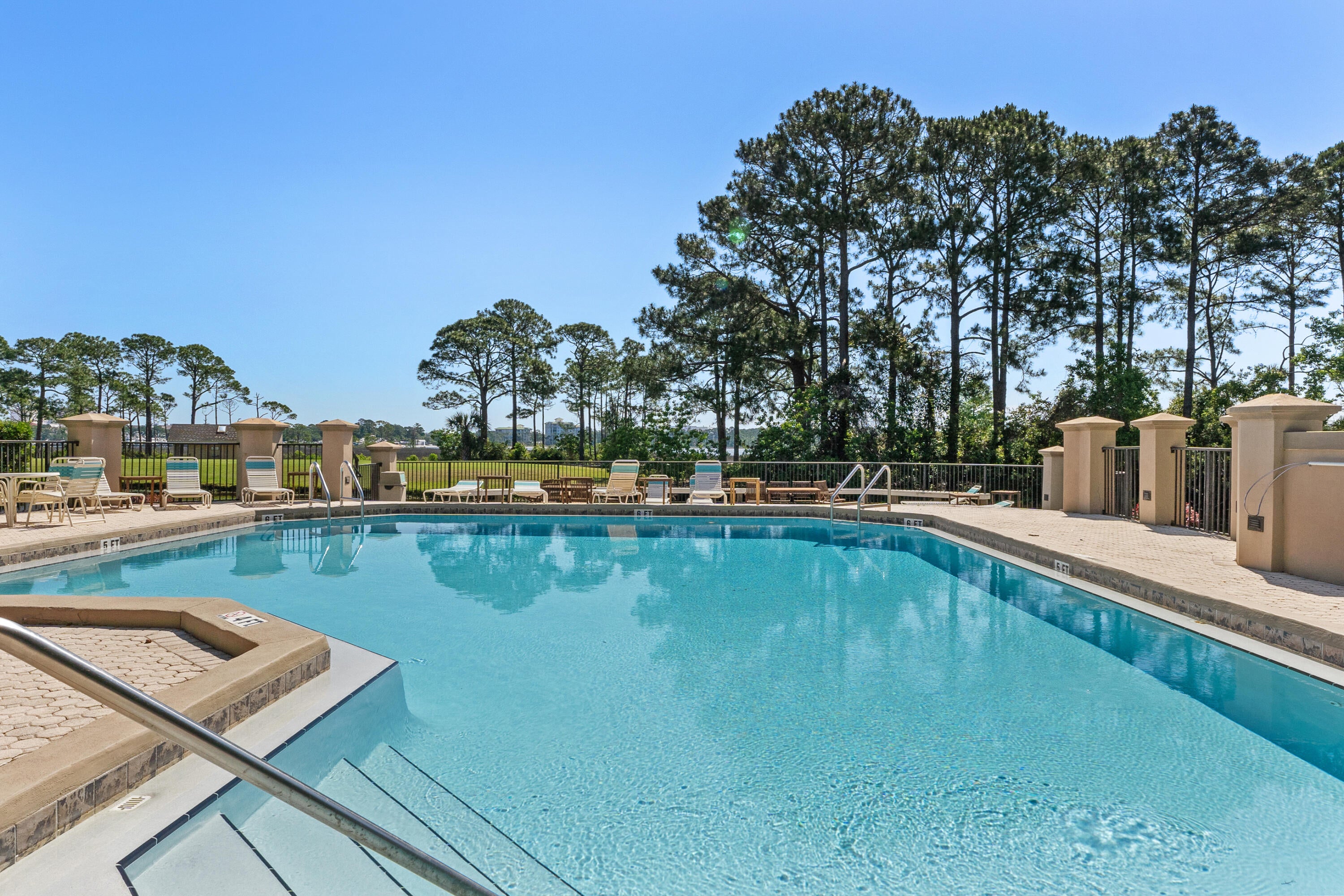 HARBOUR POINTE CONDO - Residential Lease