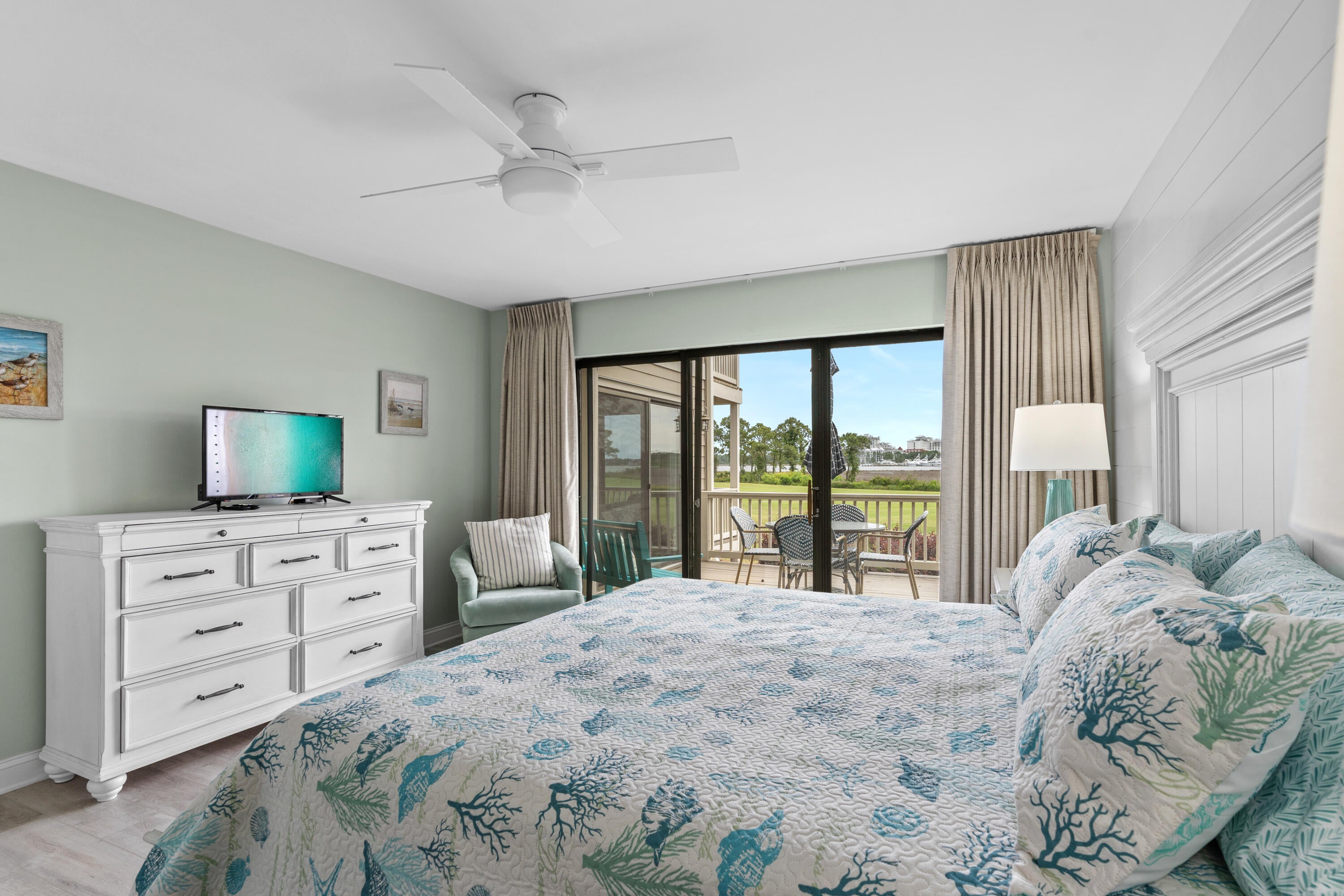 HARBOUR POINTE CONDO - Residential Lease
