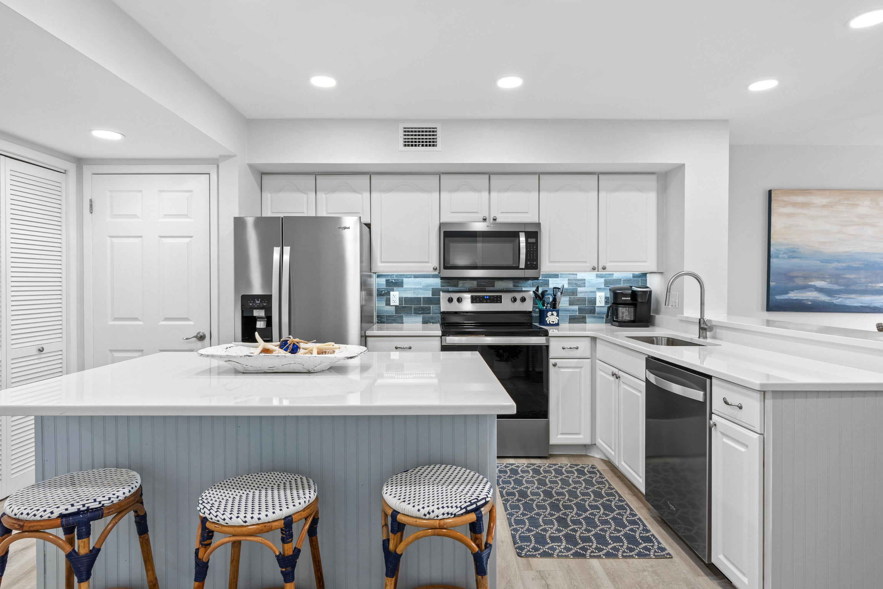 HARBOUR POINTE CONDO - Residential Lease