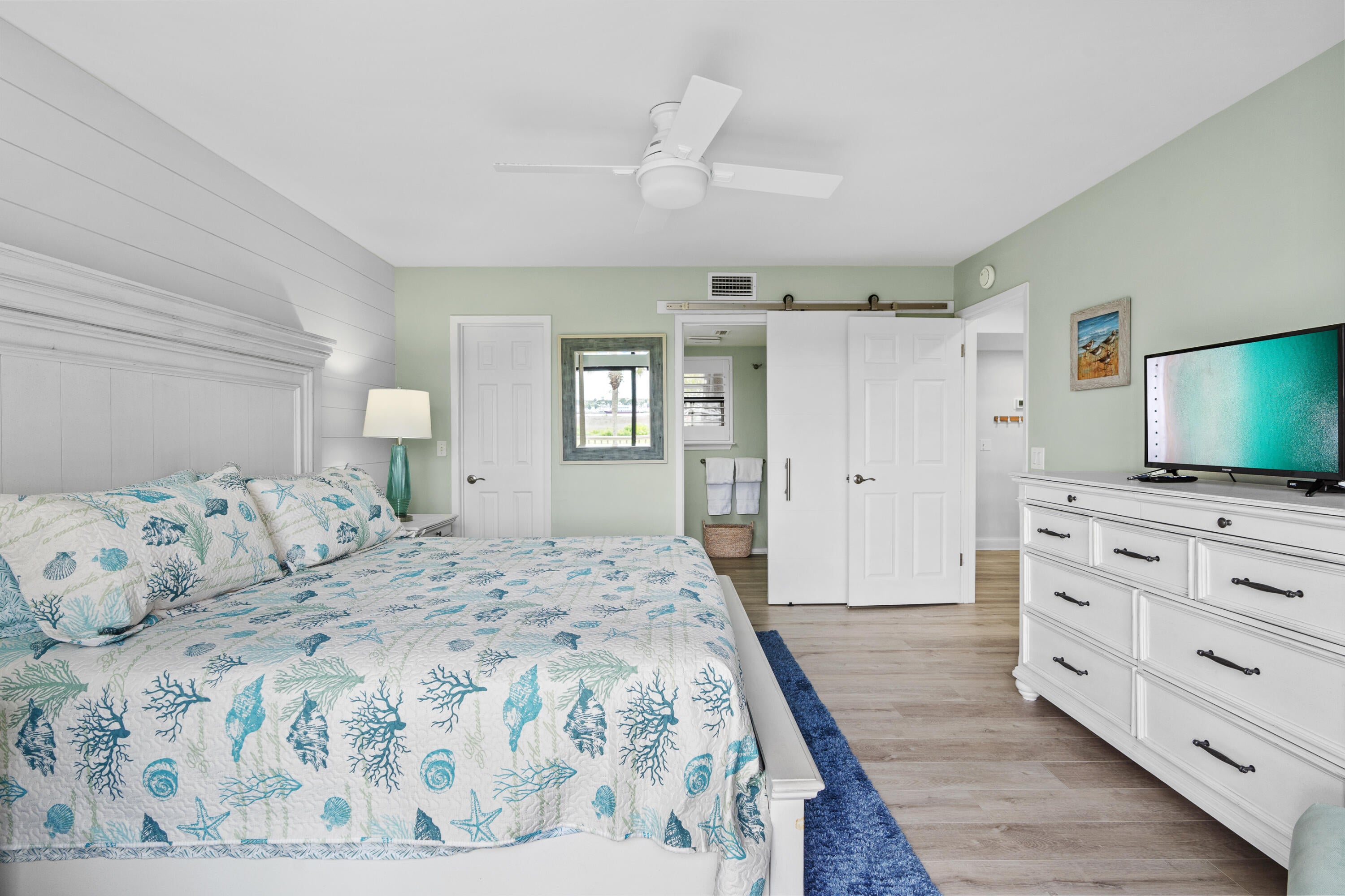 HARBOUR POINTE CONDO - Residential Lease