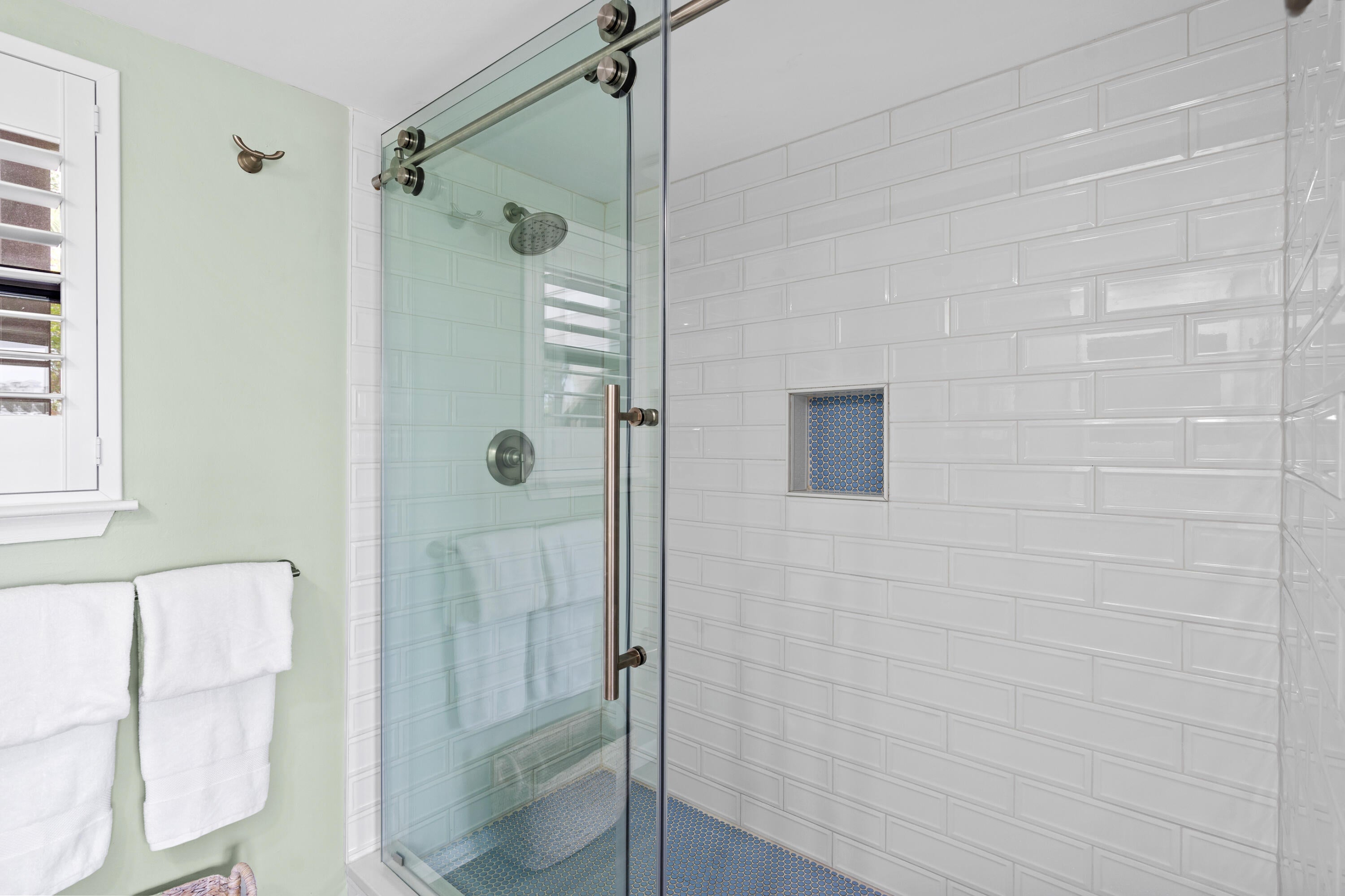 HARBOUR POINTE CONDO - Residential Lease