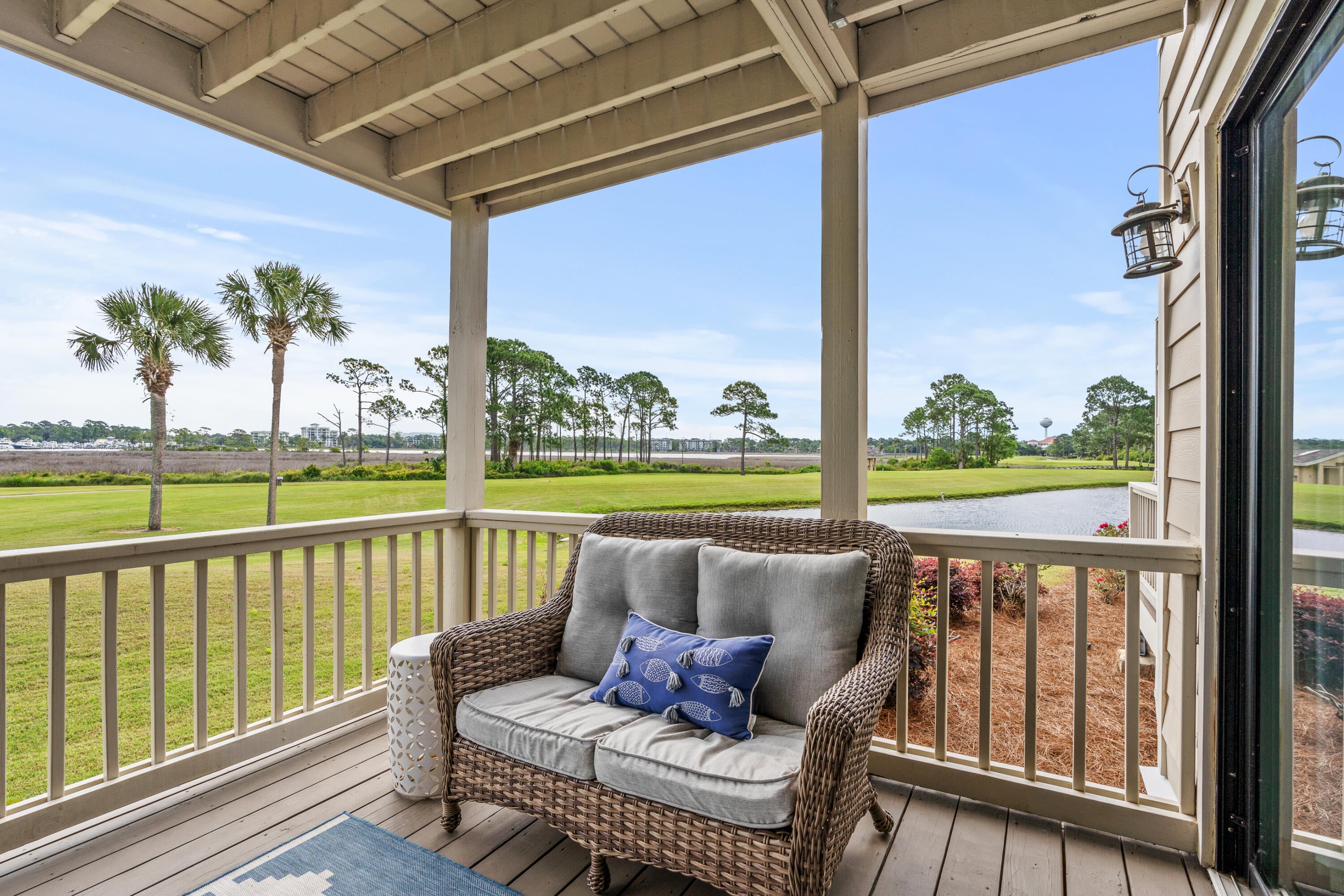 HARBOUR POINTE CONDO - Residential Lease