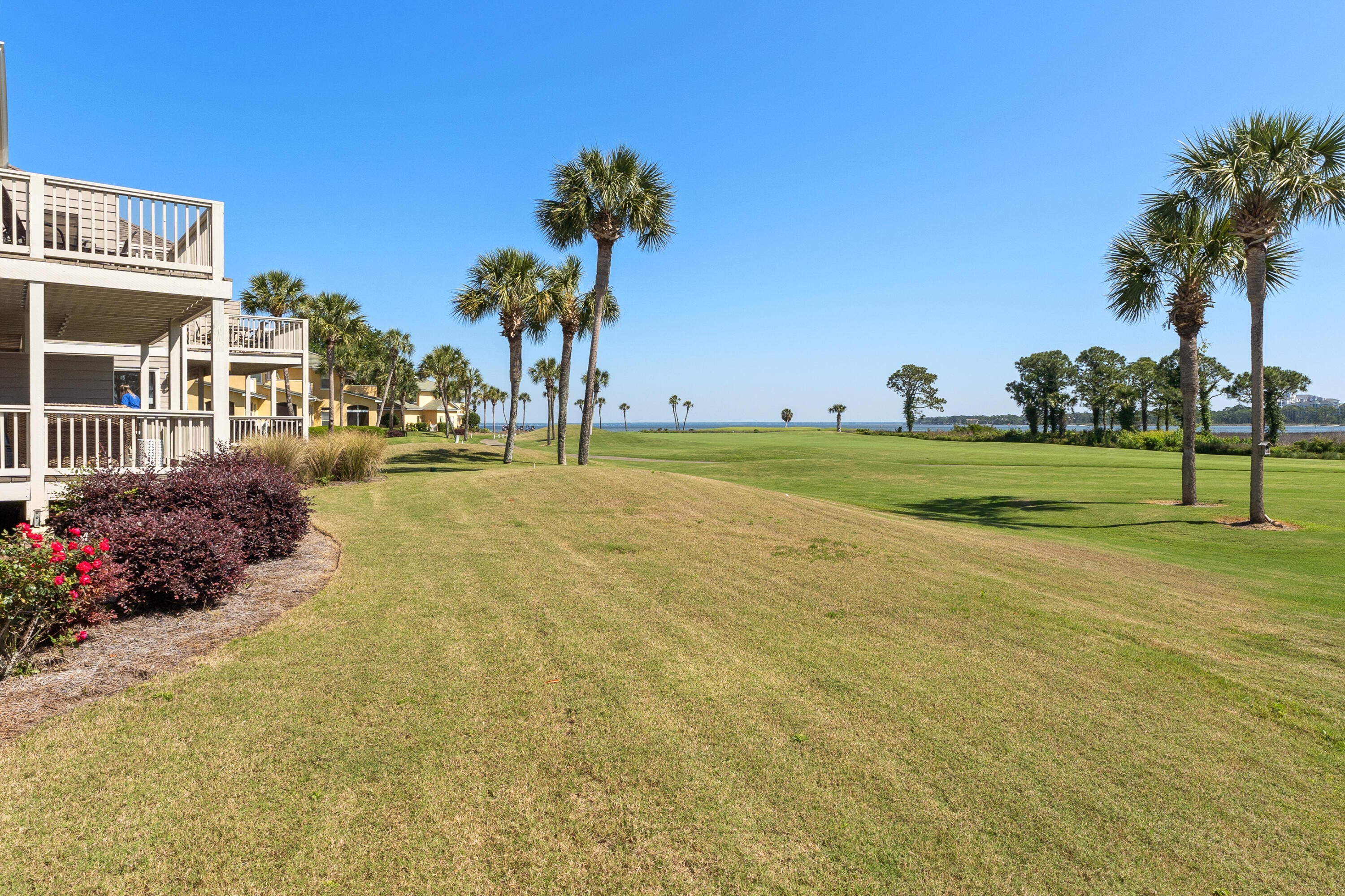 HARBOUR POINTE CONDO - Residential Lease