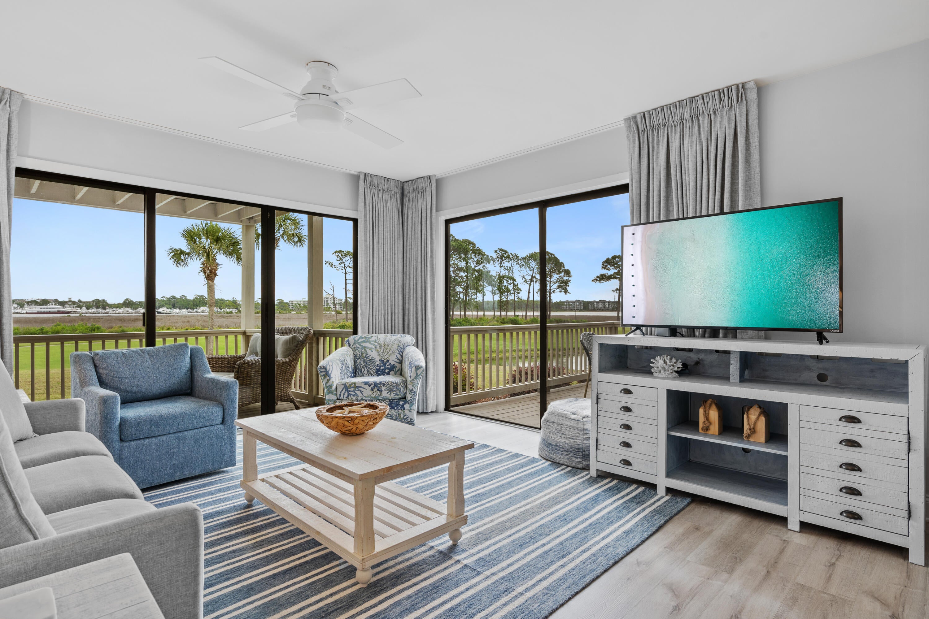 HARBOUR POINTE CONDO - Residential Lease