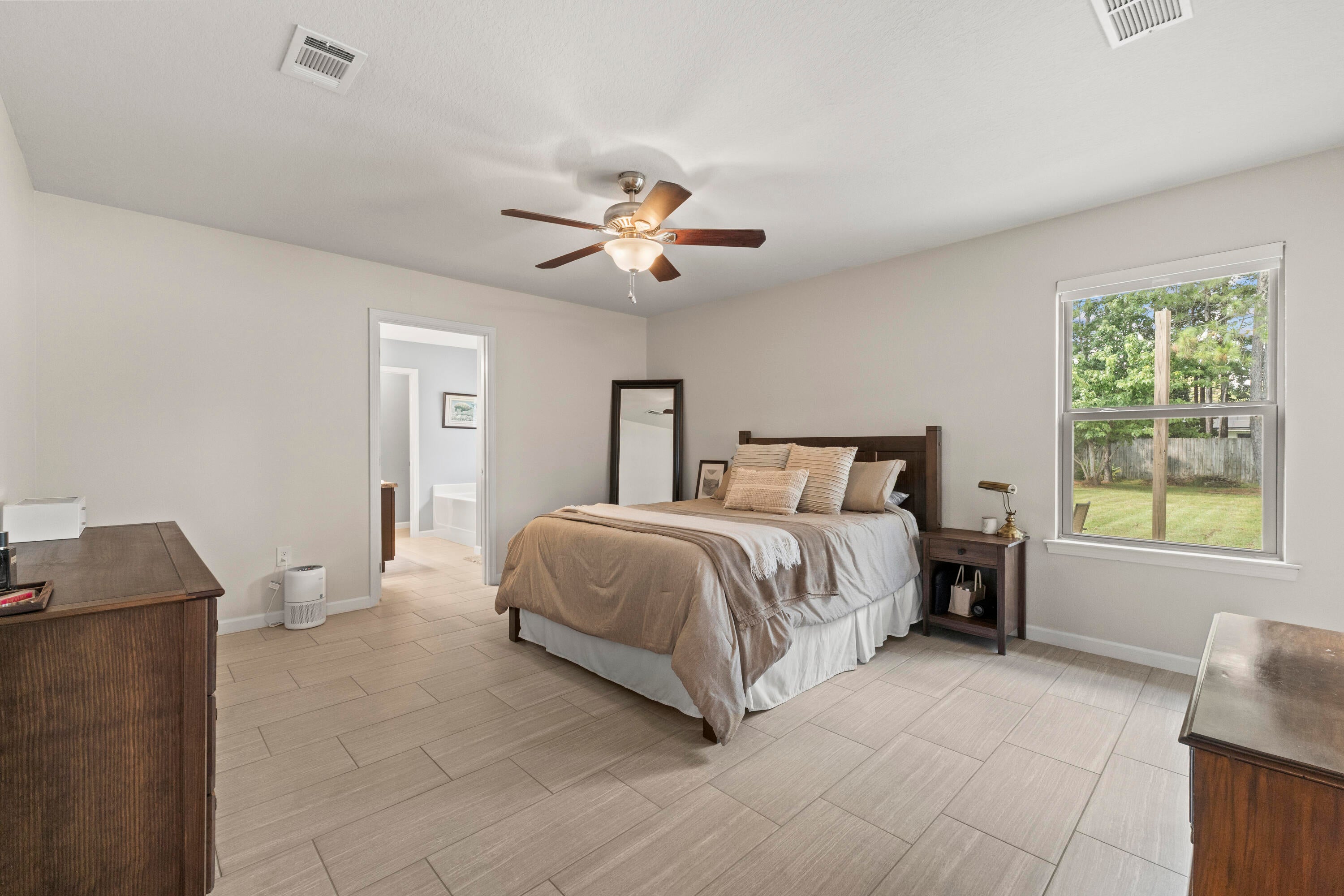 NAVARRE S/D 2ND ADDN - Residential
