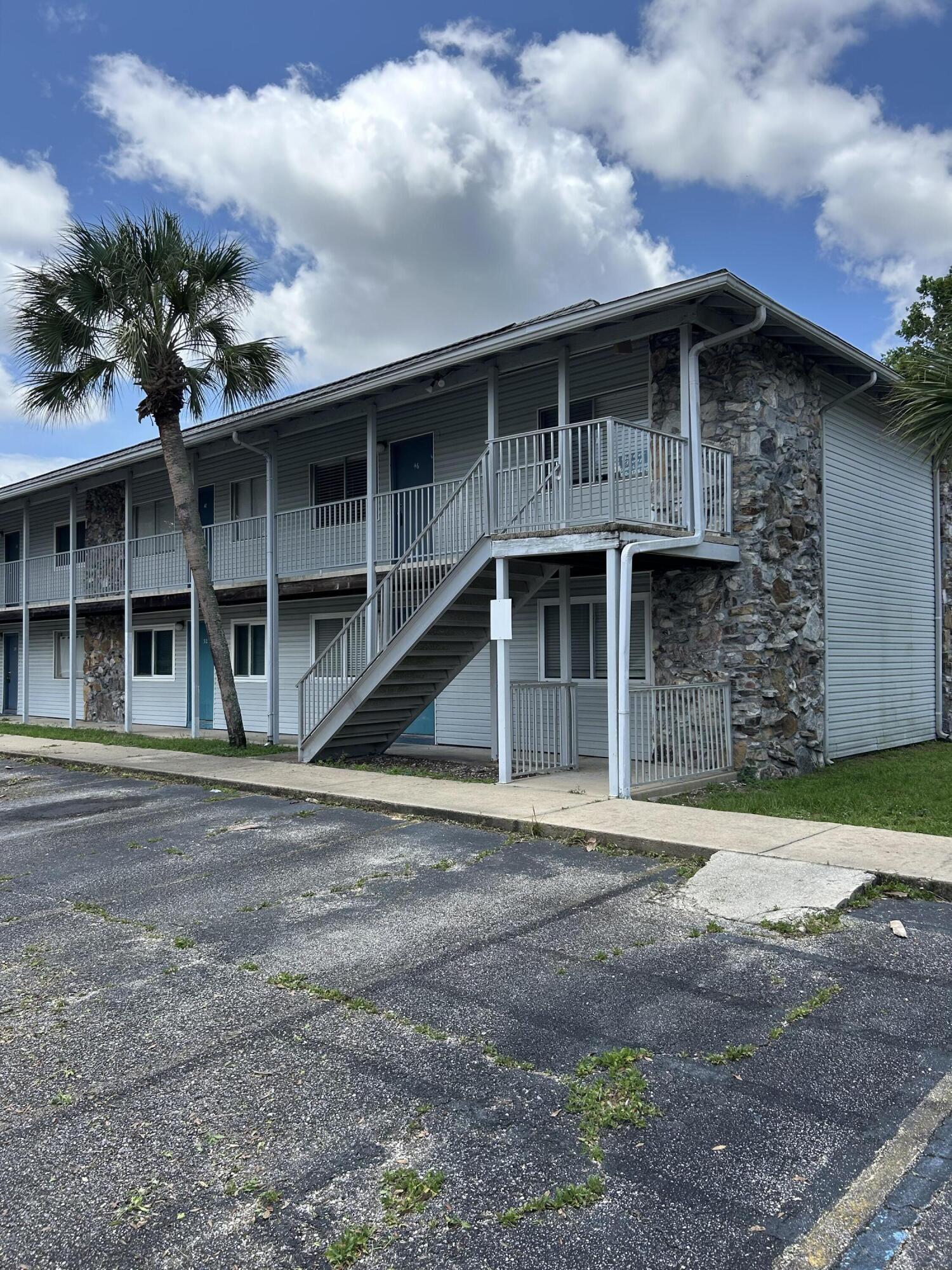 COLLEGE PARK CONDO - Residential
