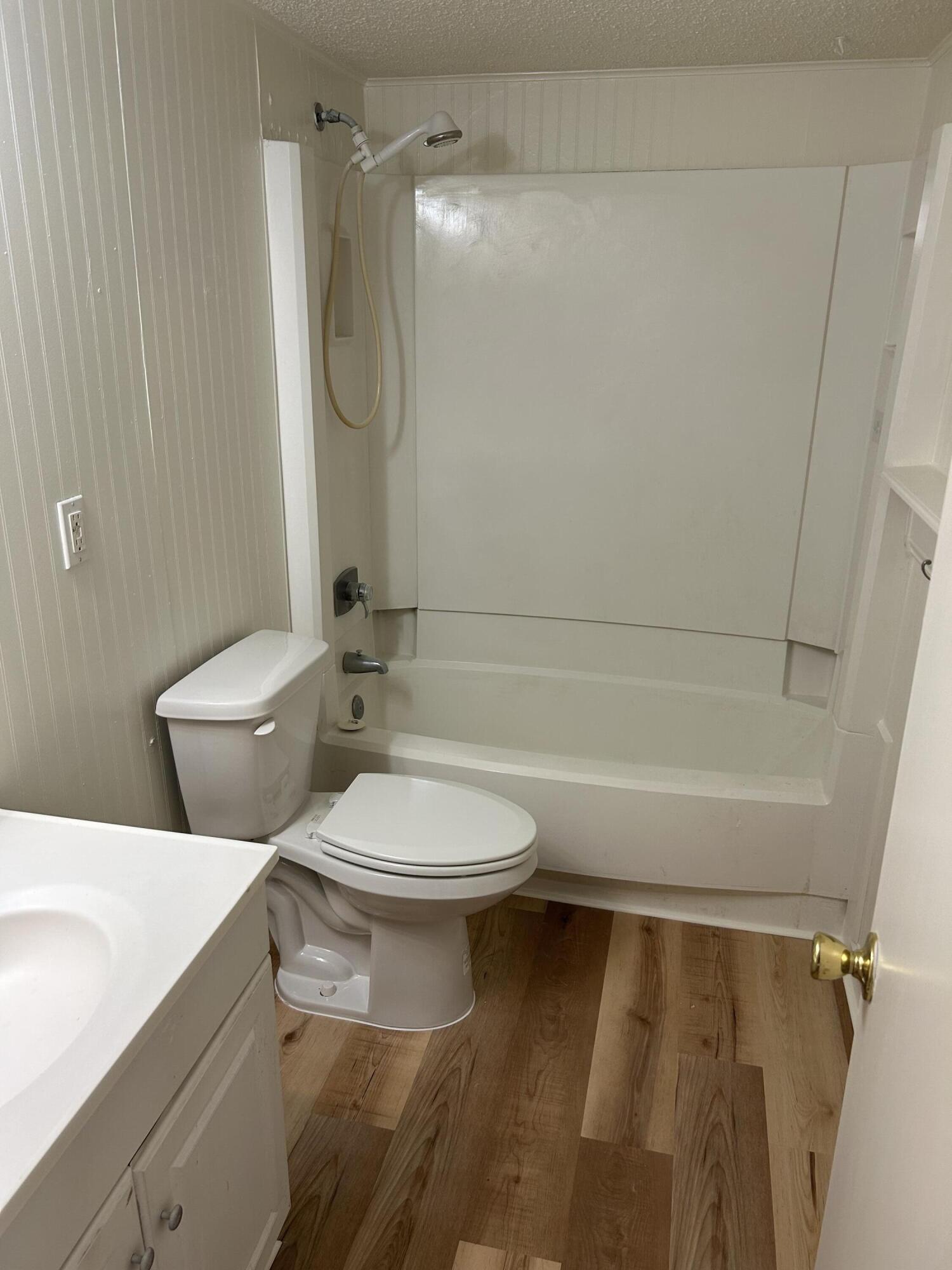 COLLEGE PARK CONDO - Residential