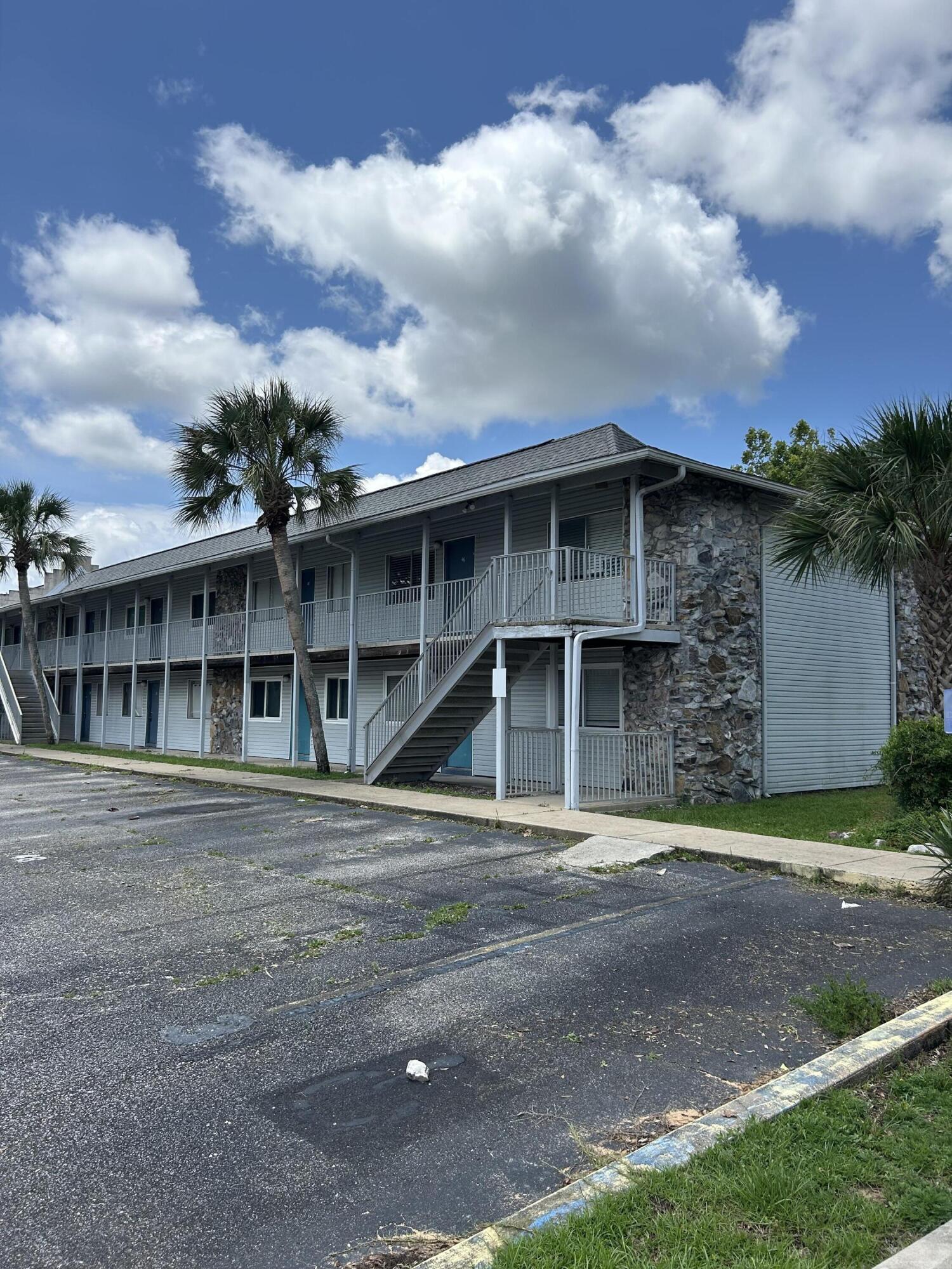 COLLEGE PARK CONDO - Residential