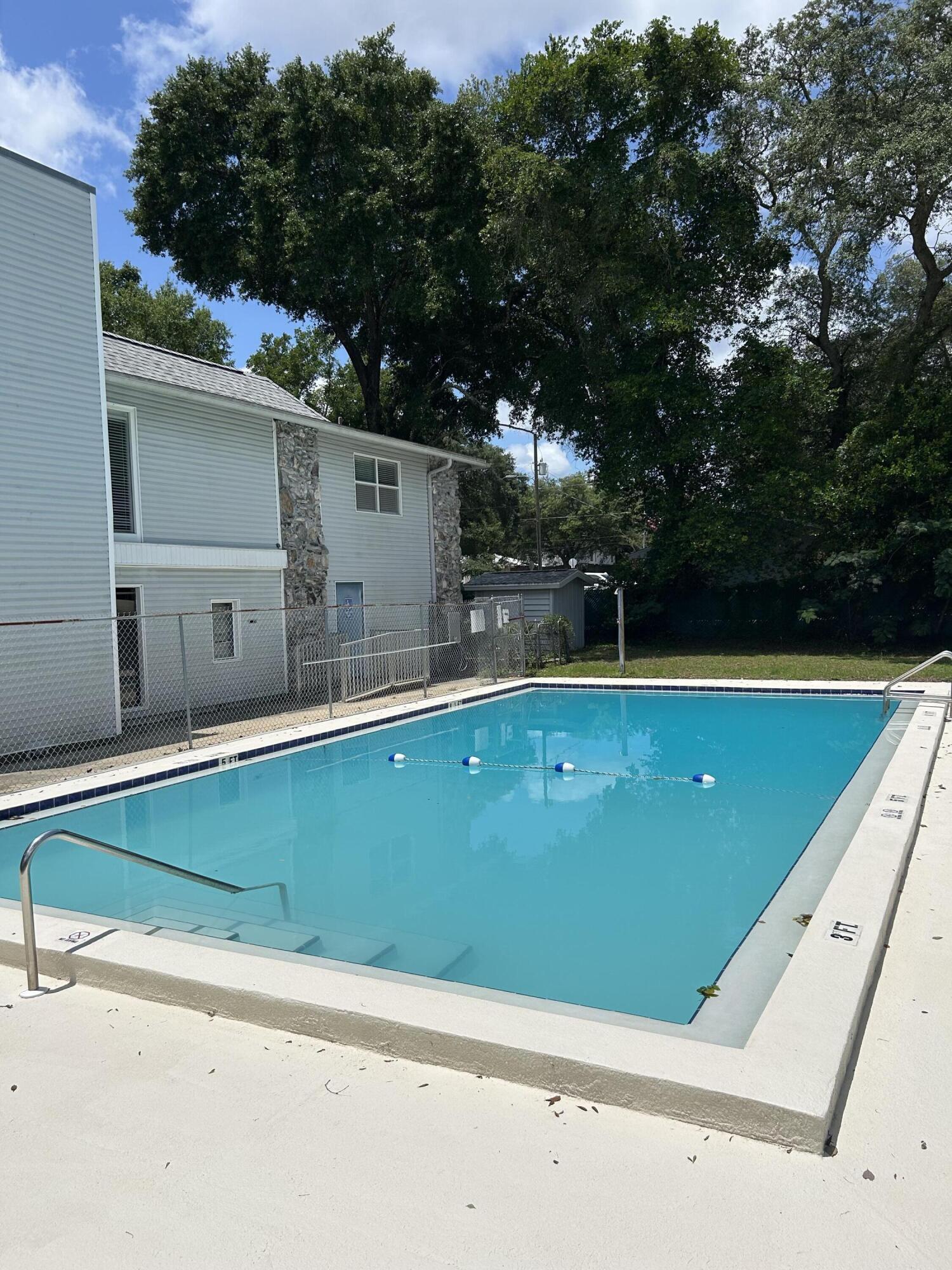 COLLEGE PARK CONDO - Residential