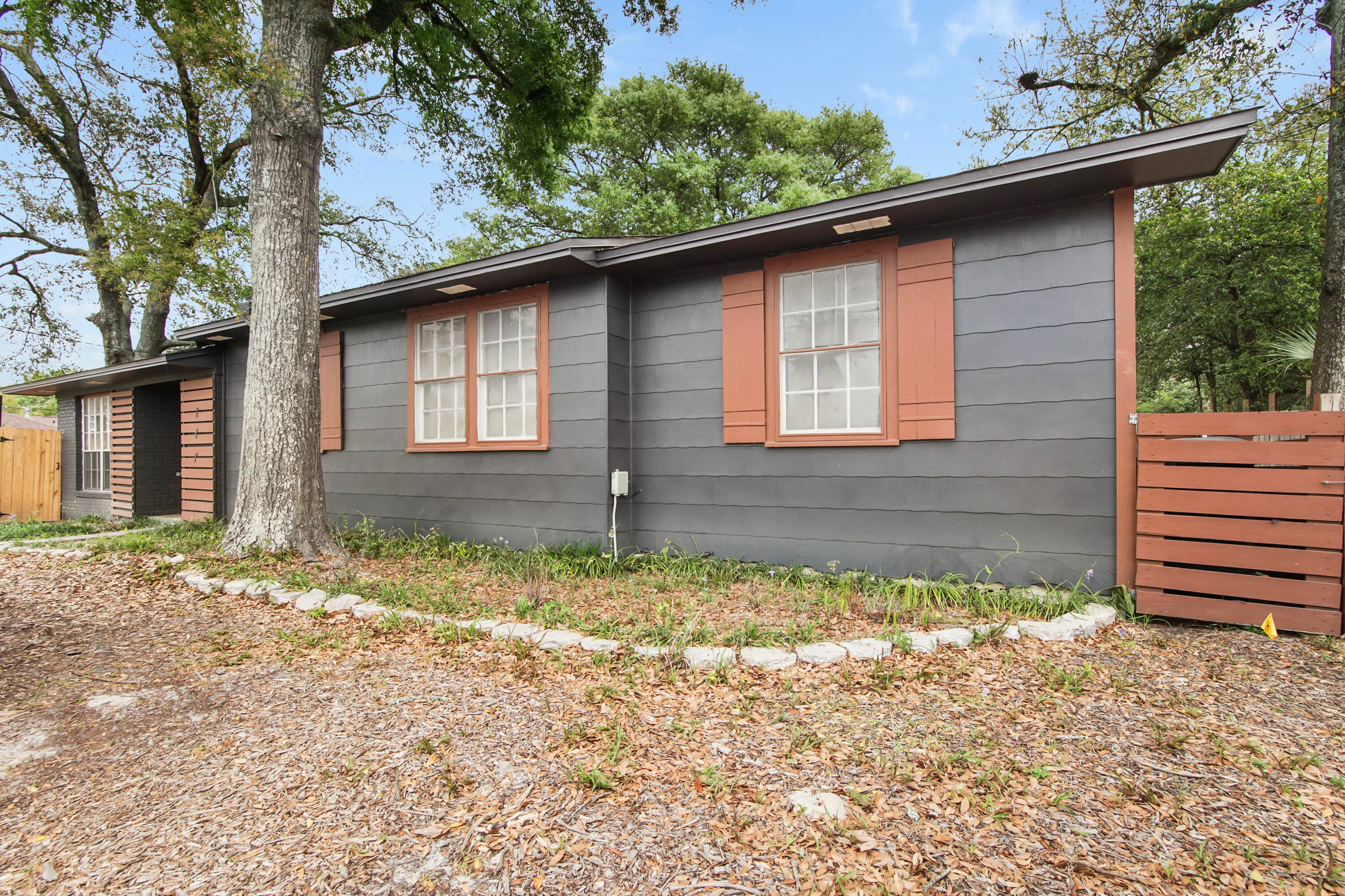 GARNIERS BEACH - Residential