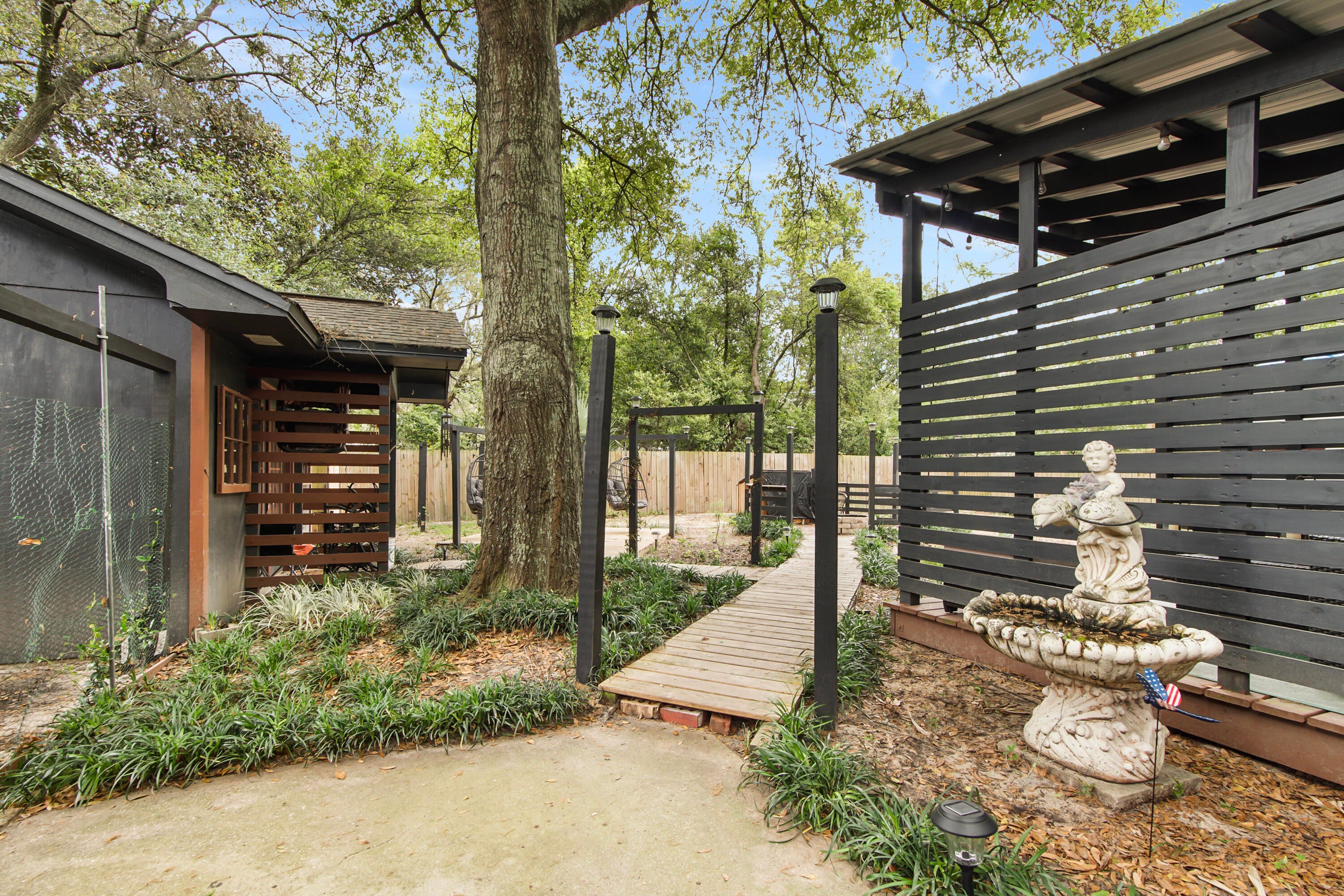 GARNIERS BEACH - Residential