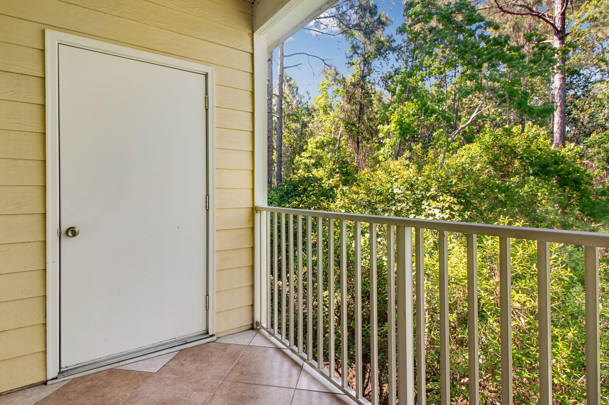 POINTE OF VIEW CONDO - Residential Lease