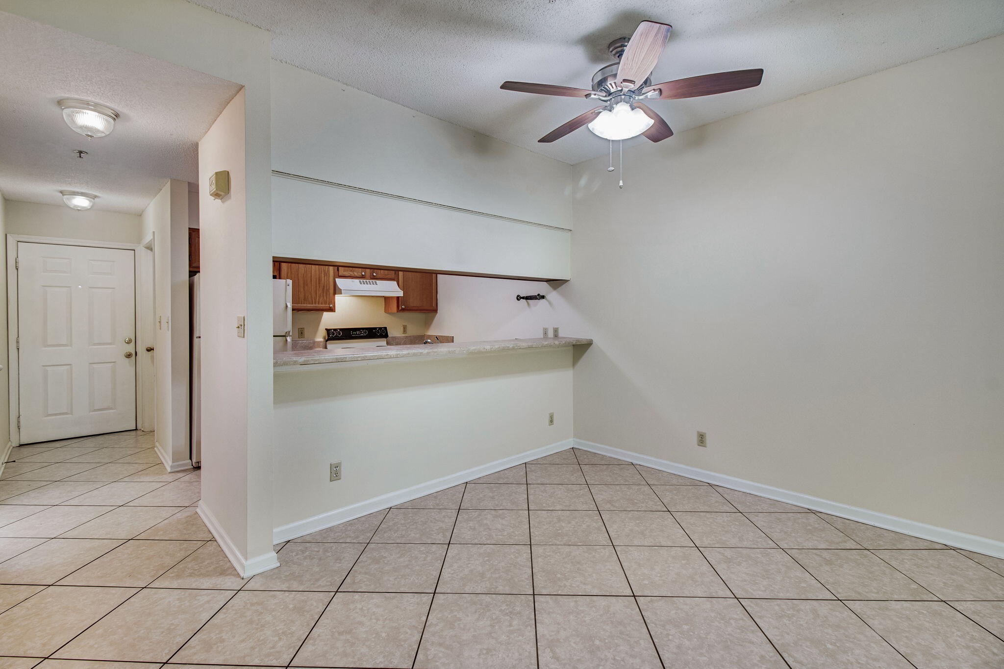 POINTE OF VIEW CONDO - Residential Lease