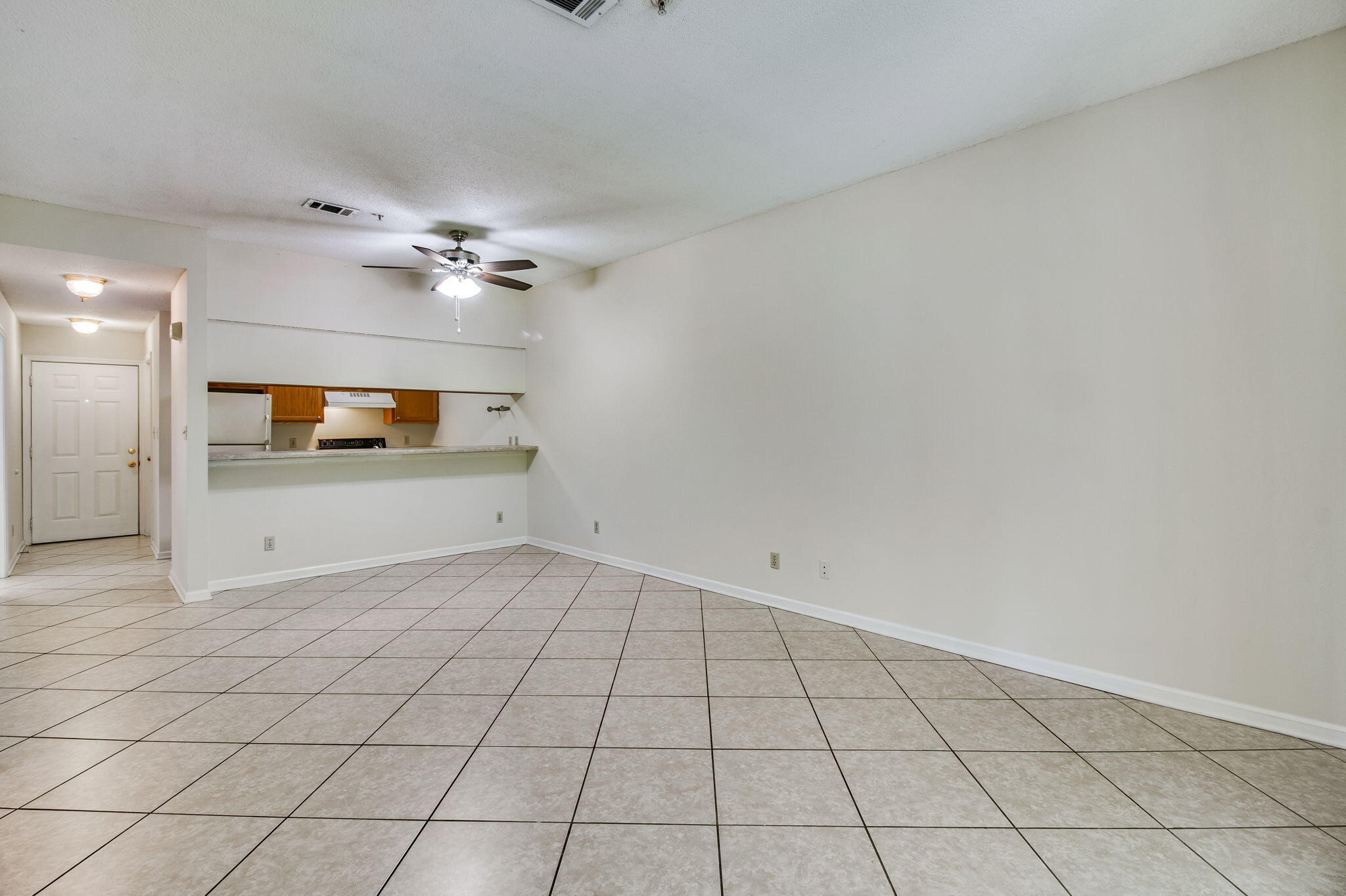 POINTE OF VIEW CONDO - Residential Lease