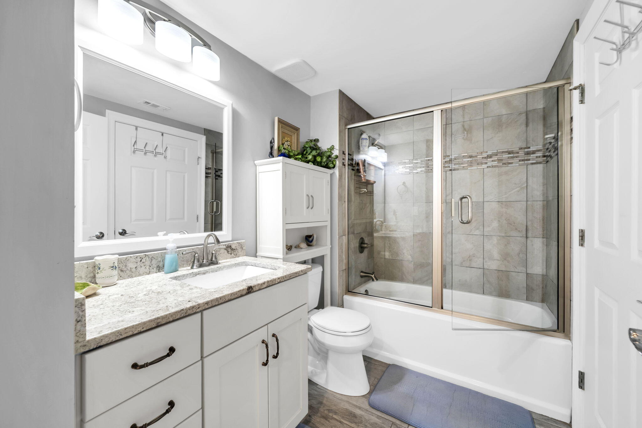 STERLING SHORES - Residential