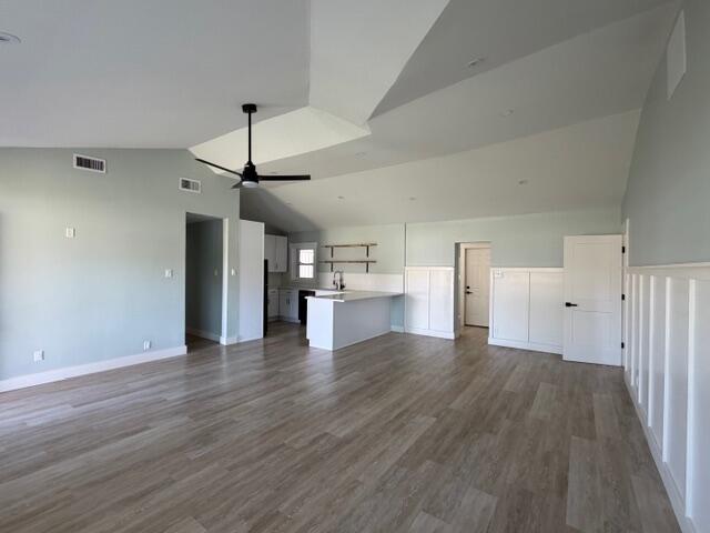 EAST HILL - Residential Lease