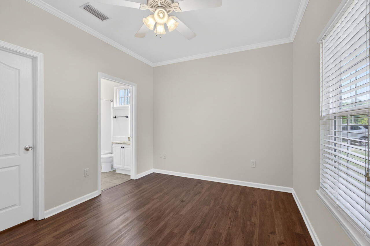 OAKWOOD HILLS UNIT 1 - Residential