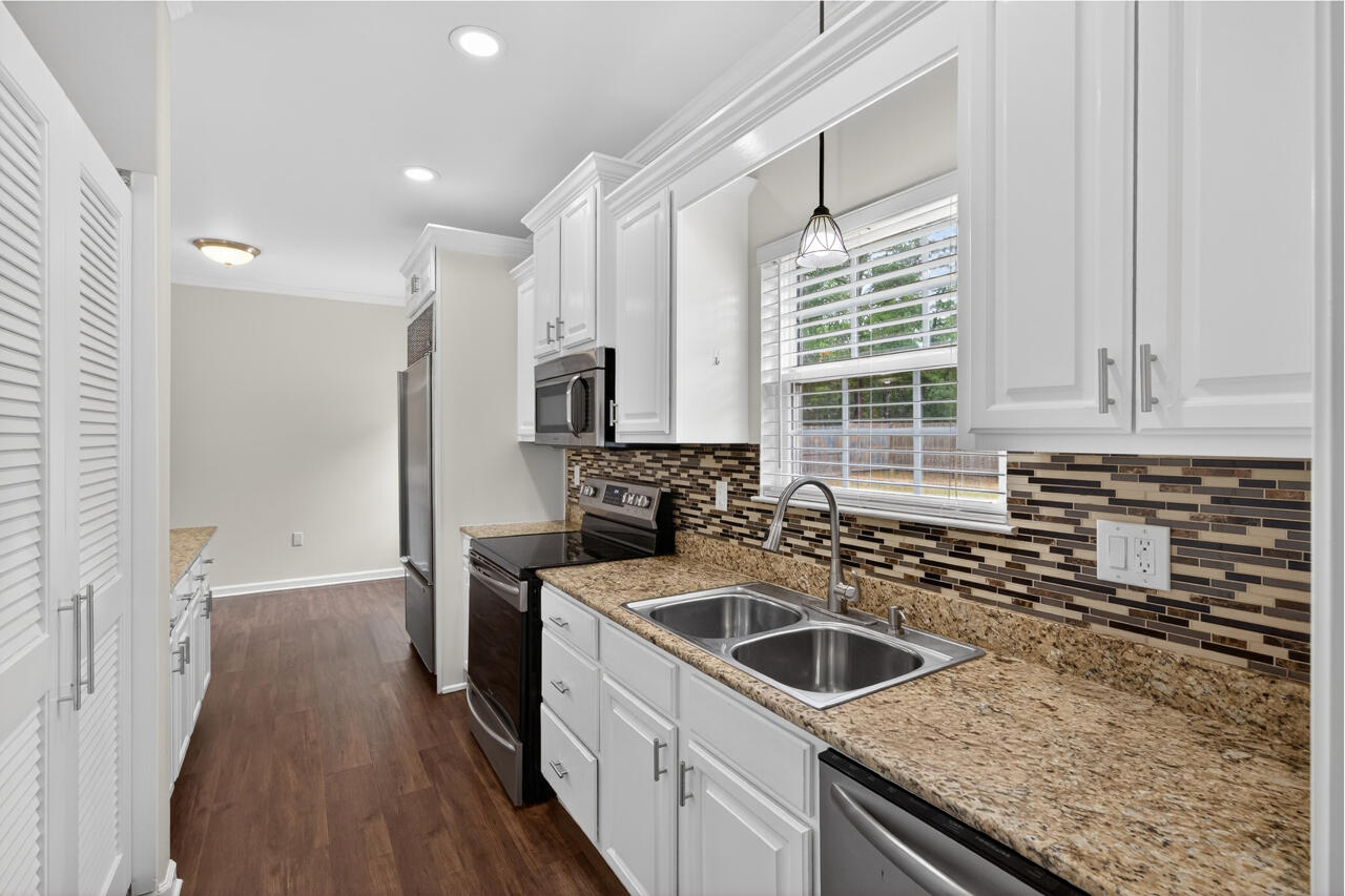 OAKWOOD HILLS UNIT 1 - Residential