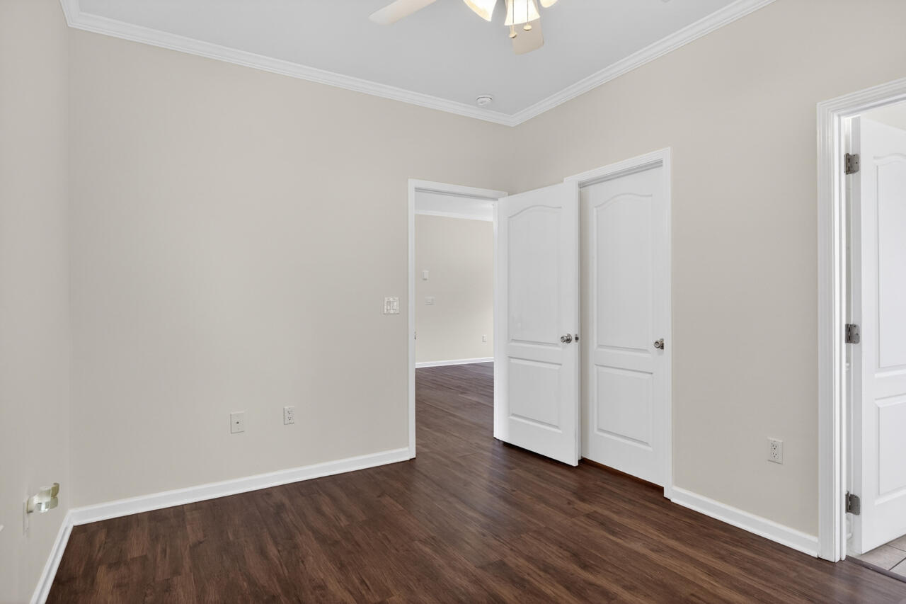 OAKWOOD HILLS UNIT 1 - Residential