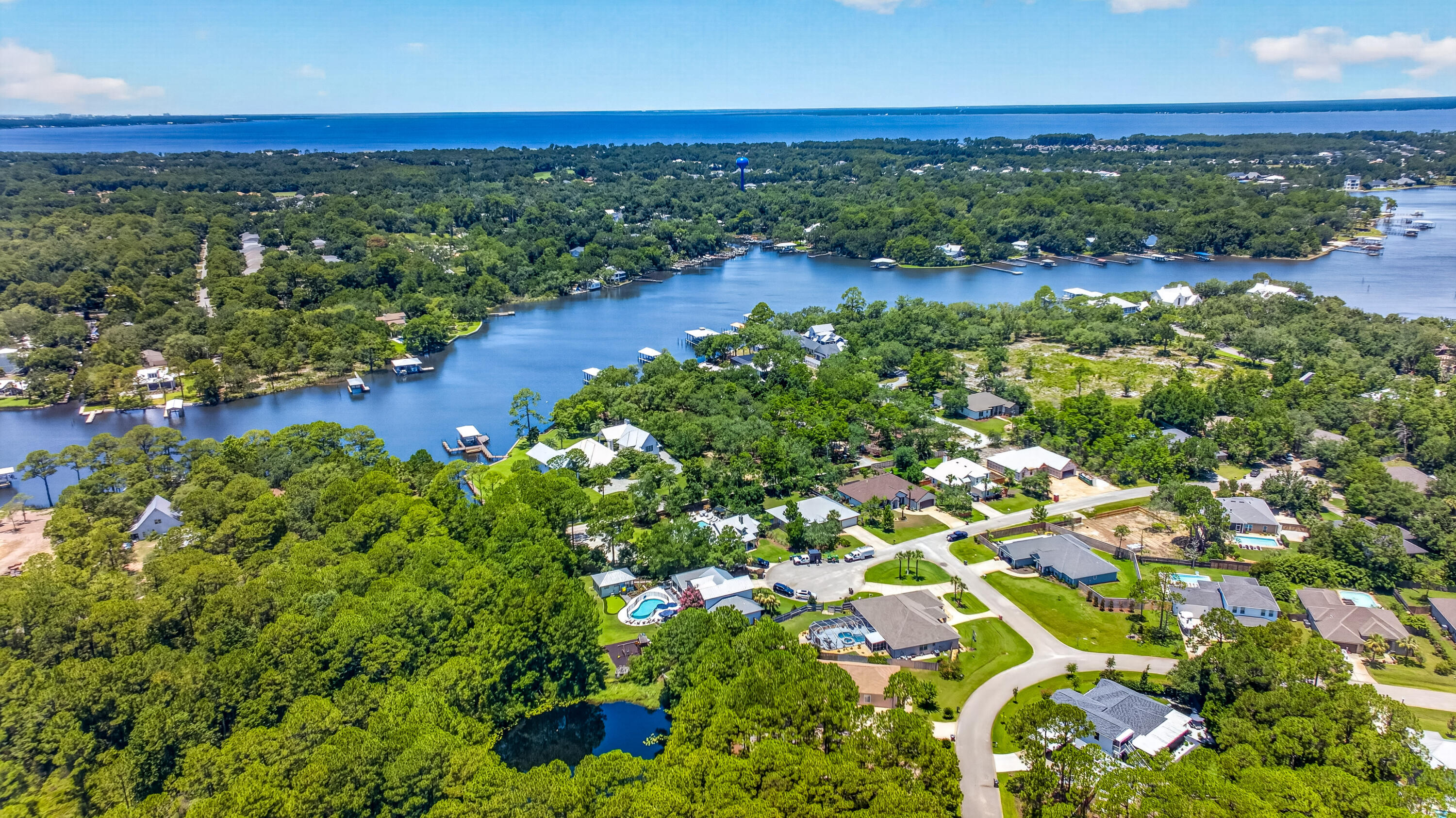 PELICAN BAY S/D - Residential