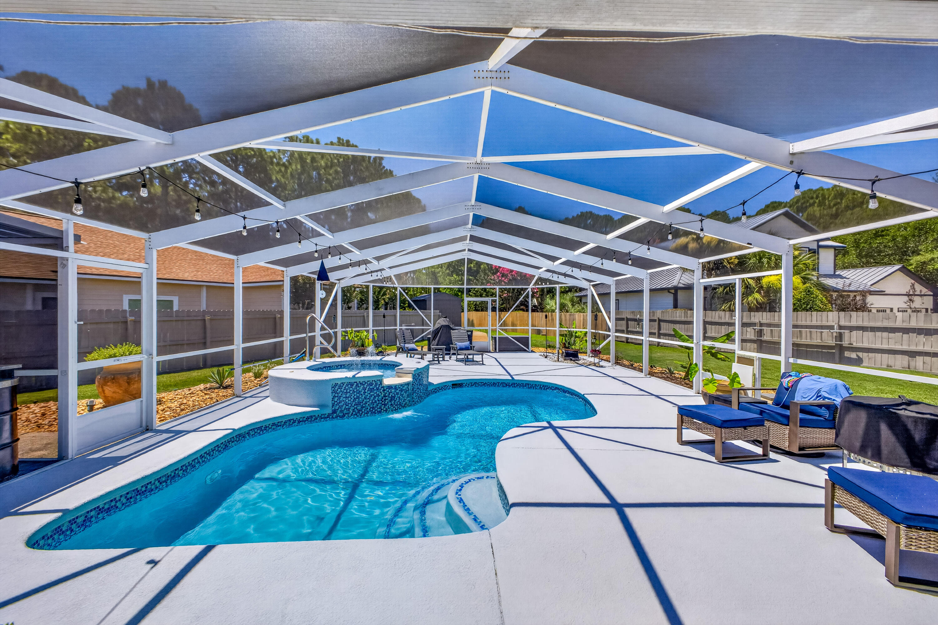 PELICAN BAY S/D - Residential