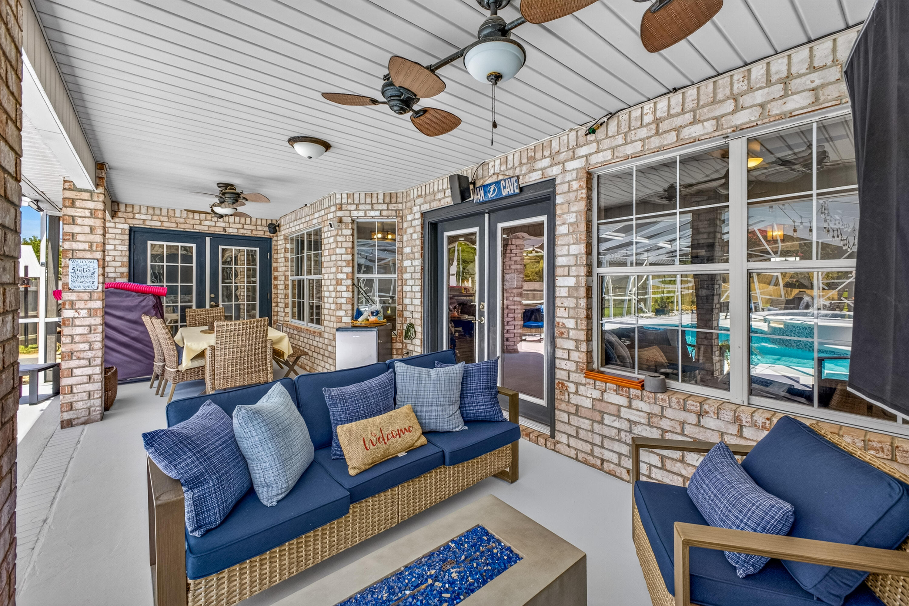 PELICAN BAY S/D - Residential