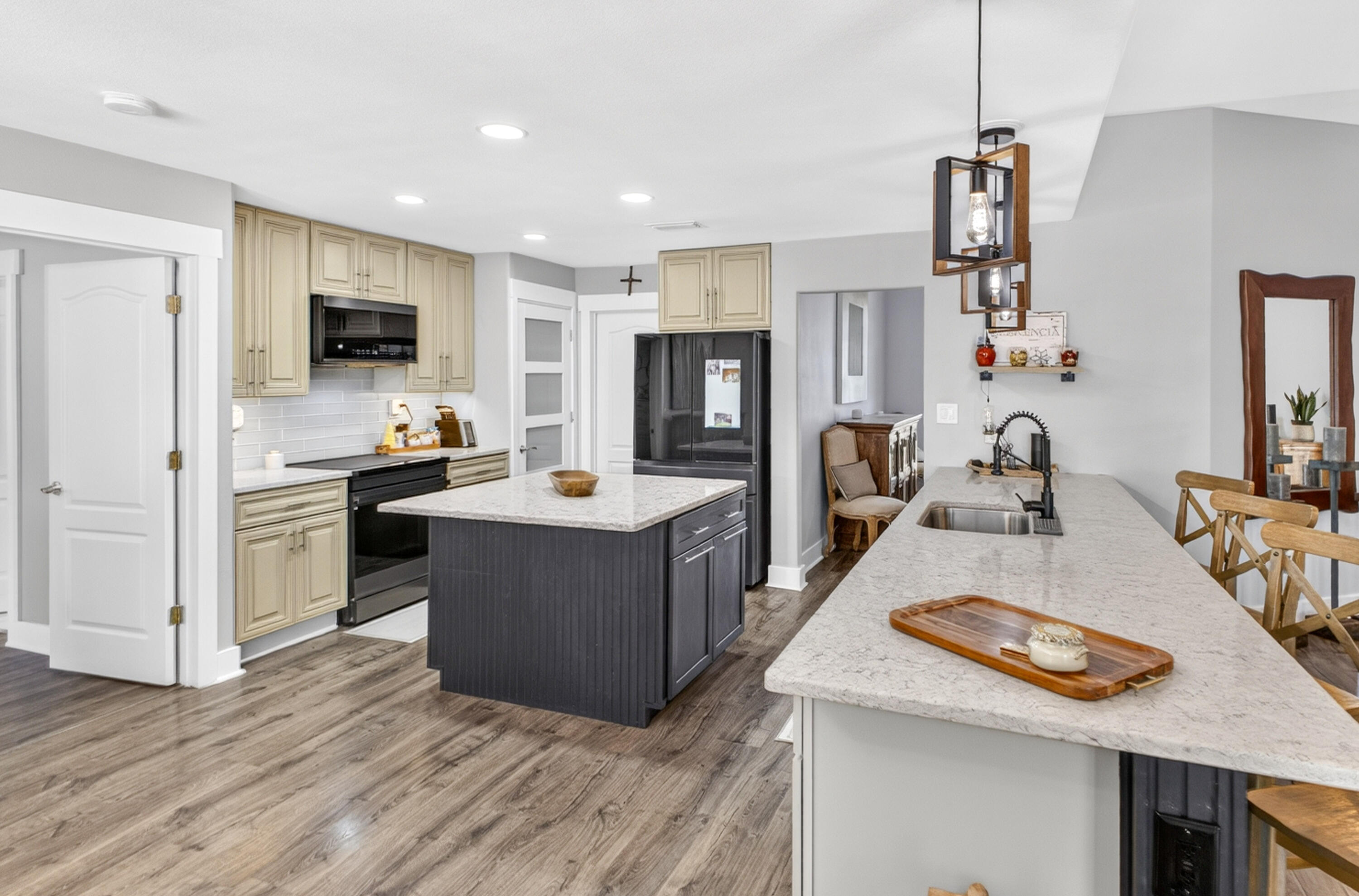 PELICAN BAY S/D - Residential